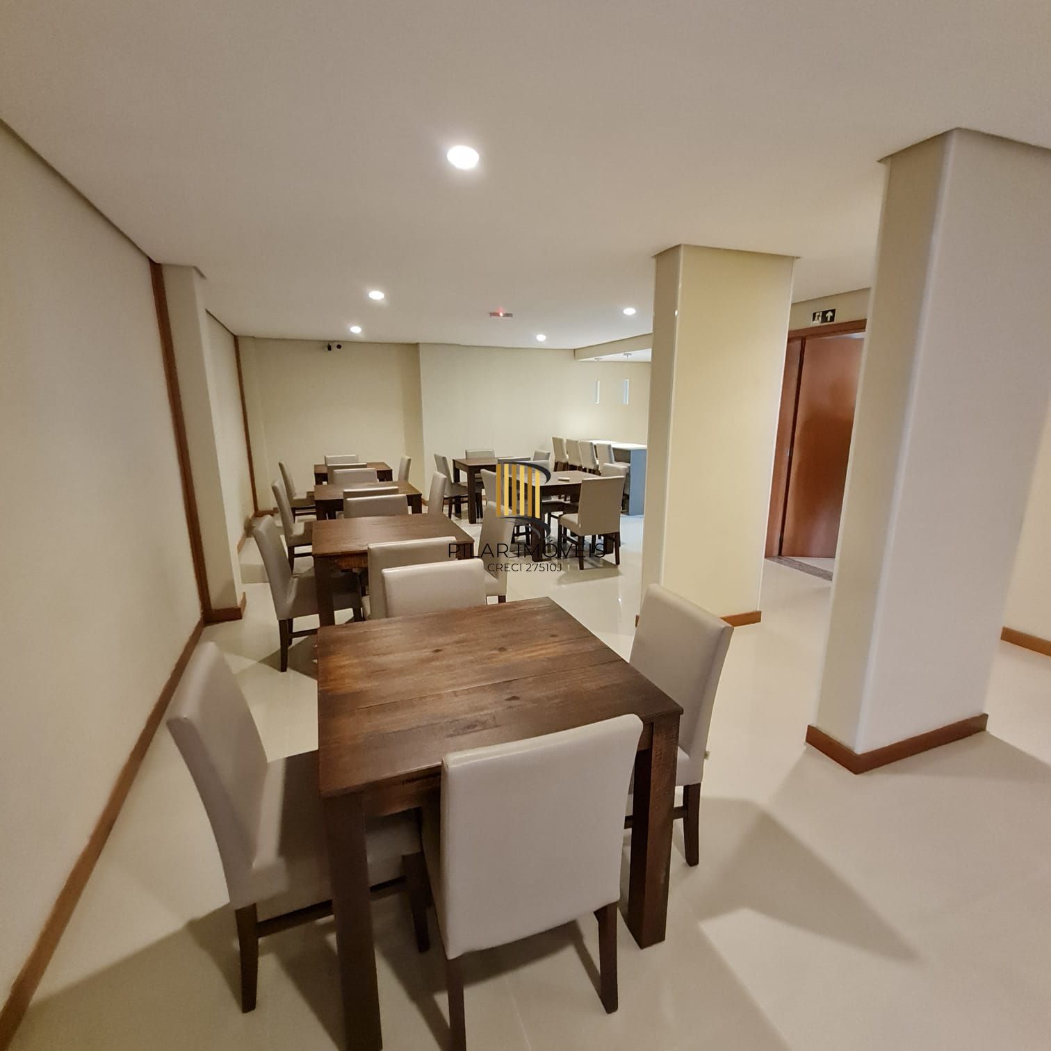 Apartamento 3 dormitórios no bairro Chácara das Pedras