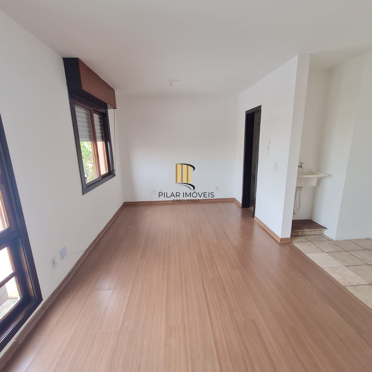 Kitnet desocupado próximo Shopping Bourbon Ipiranga