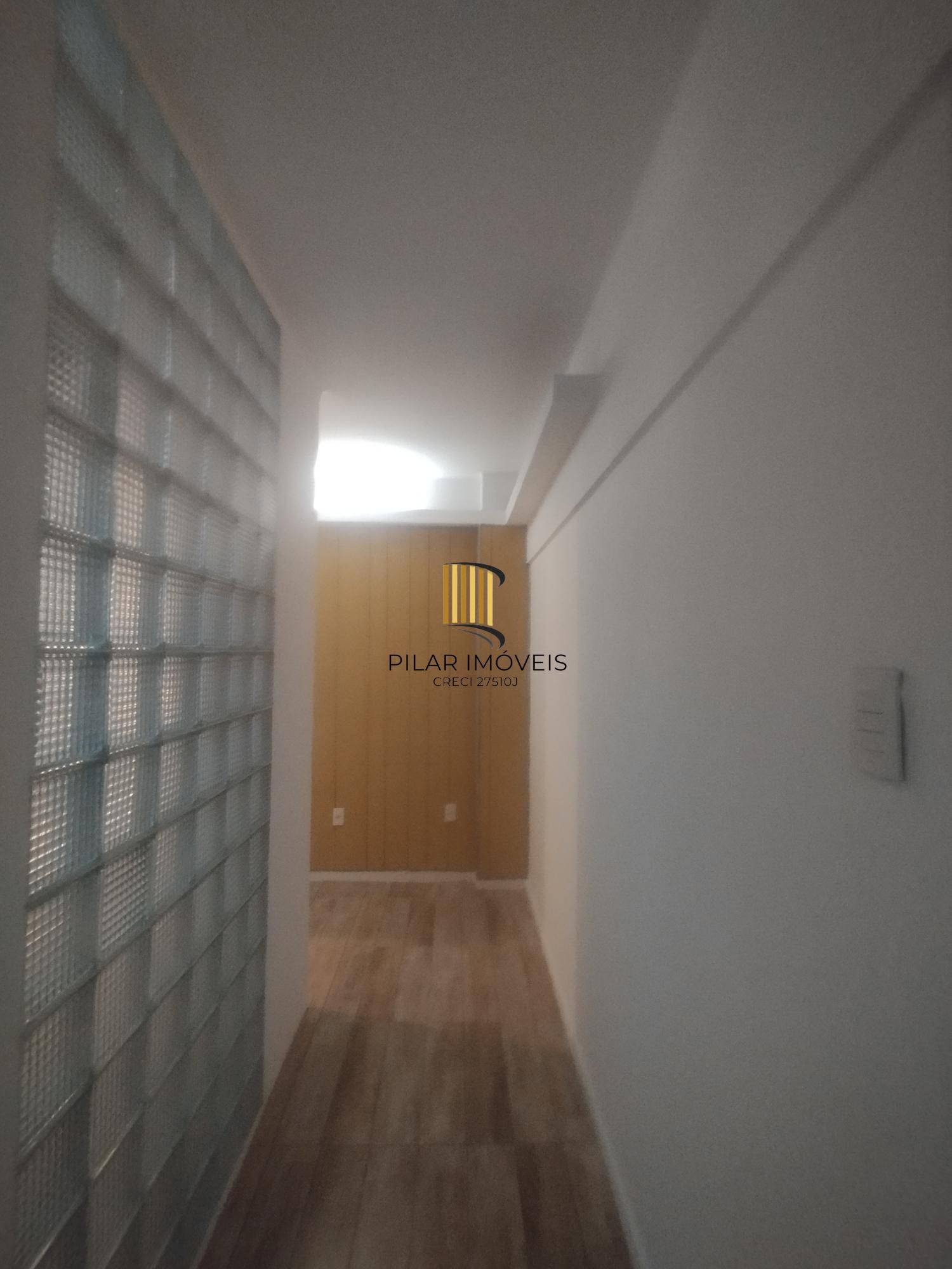 Sala Comercial 1 dormitório no bairro Centro Histórico