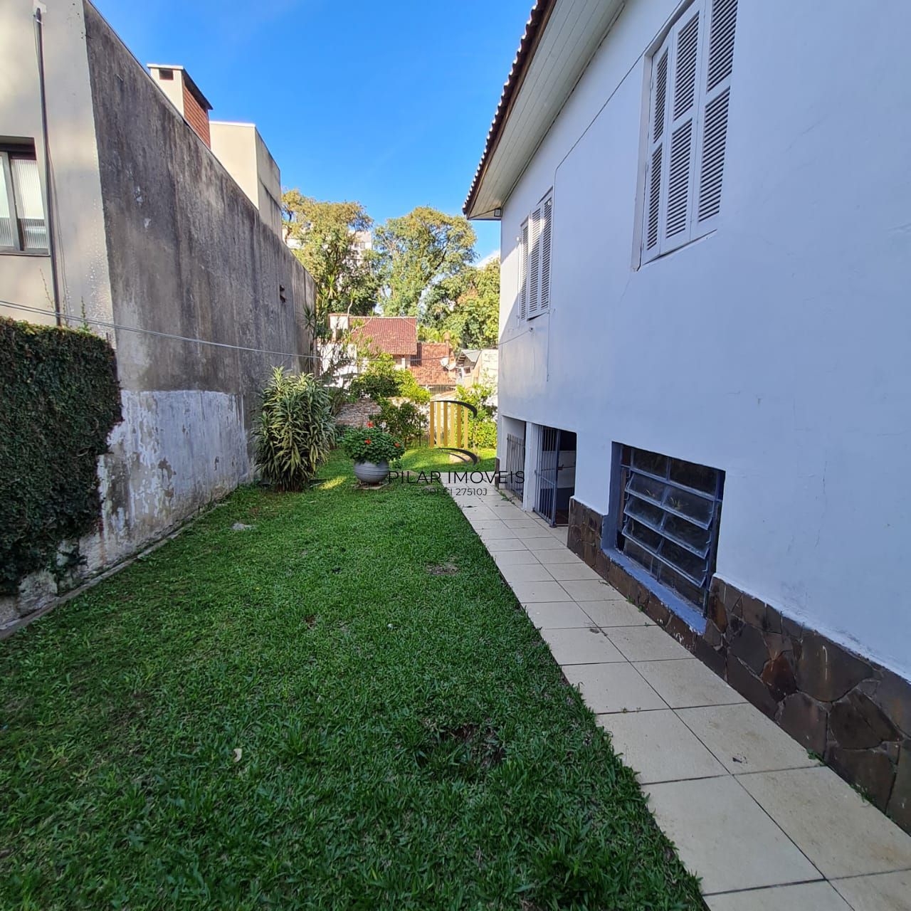 RESIDÊNCIA - RUA PAISSANDU - BAIRRO PARTENON