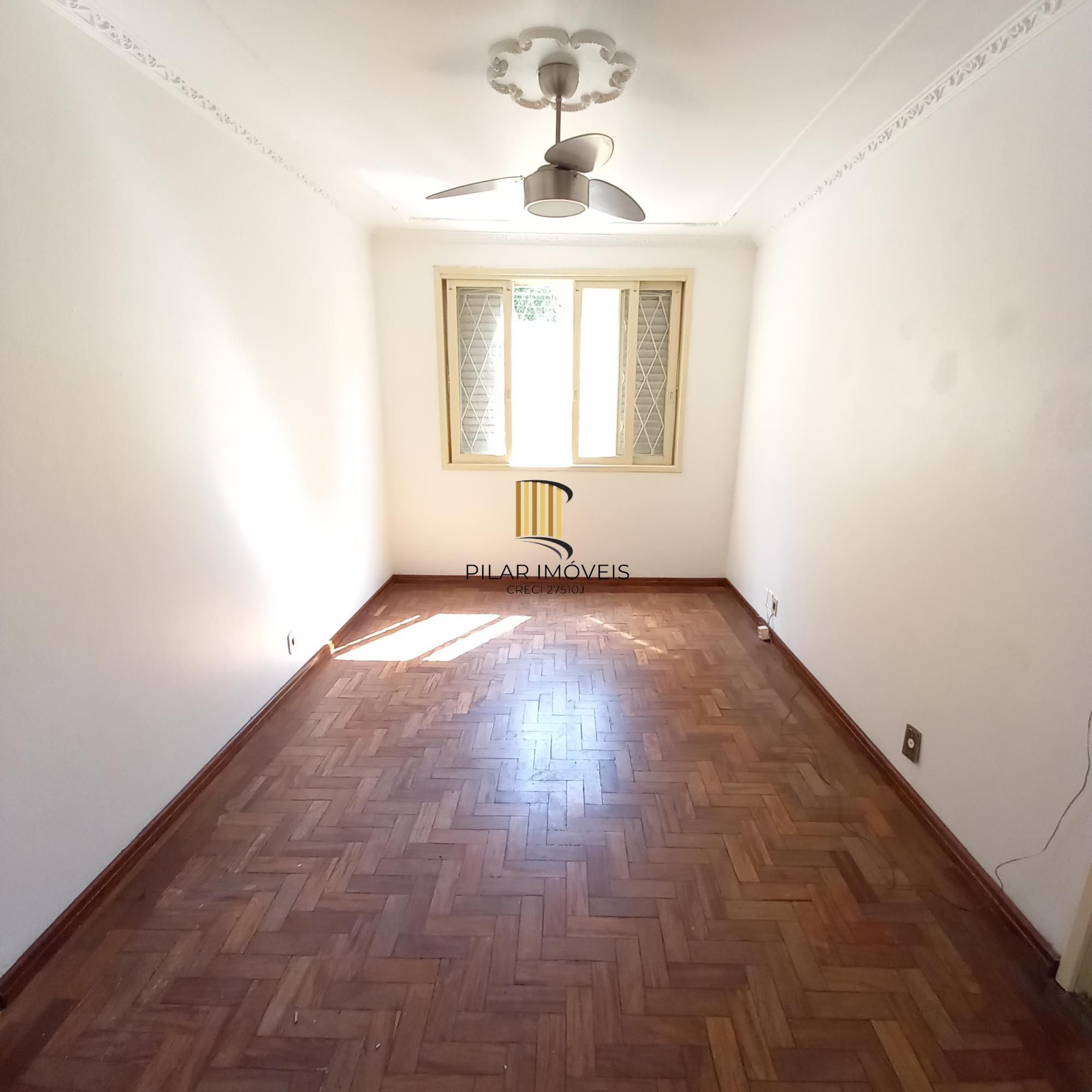 APTO TÉRREO COM PATIO PRIVATIVO 03 QUARTOS