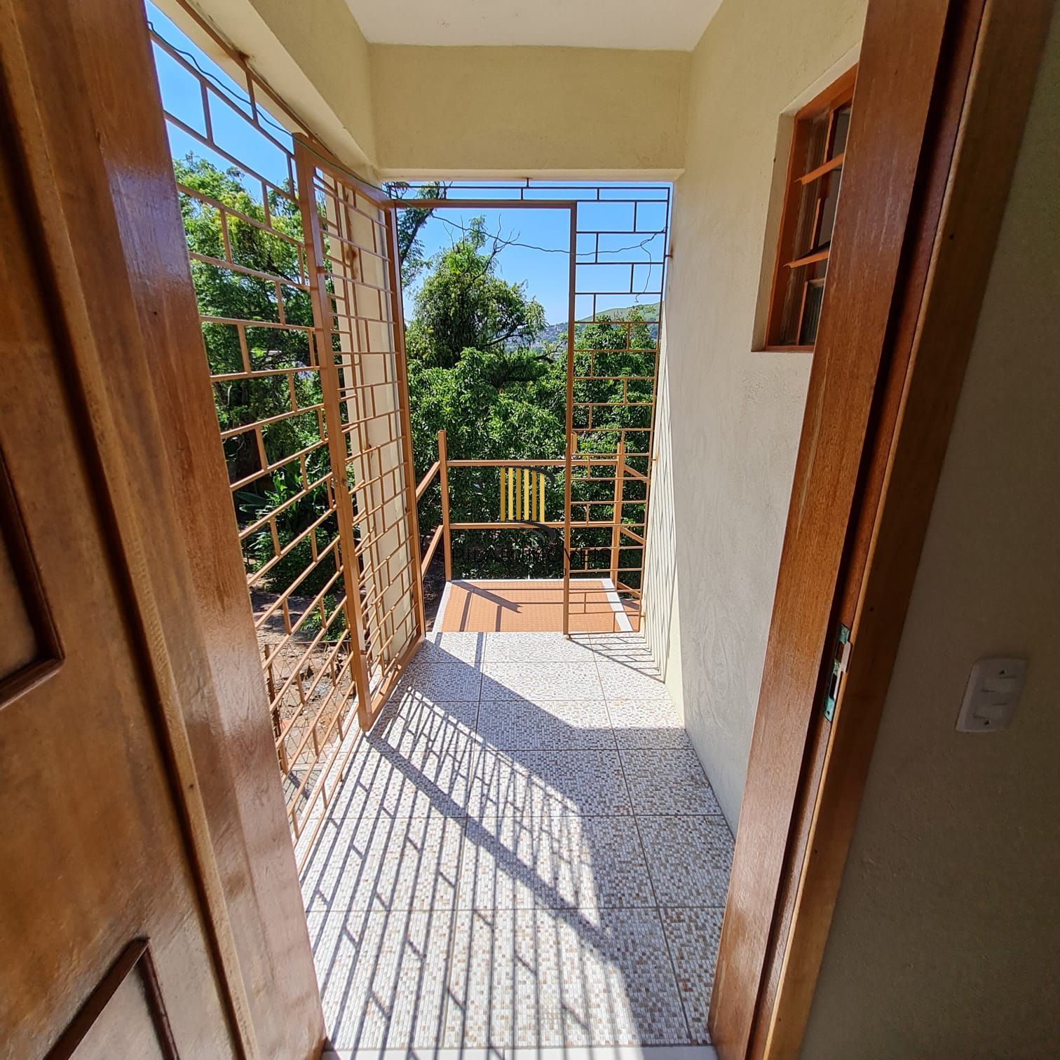 CASA EM CONDOMINIO