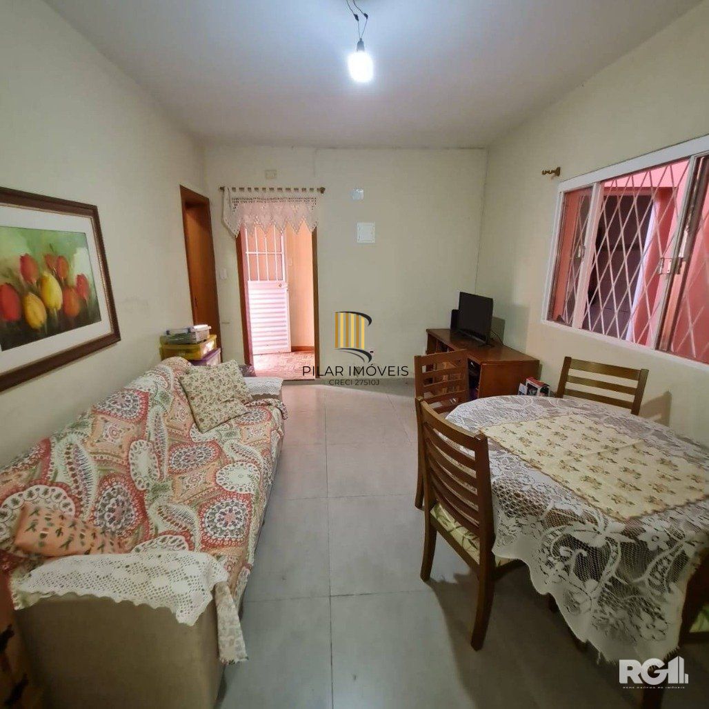 Casa 4 dormitórios no bairro Vila João Pessoa