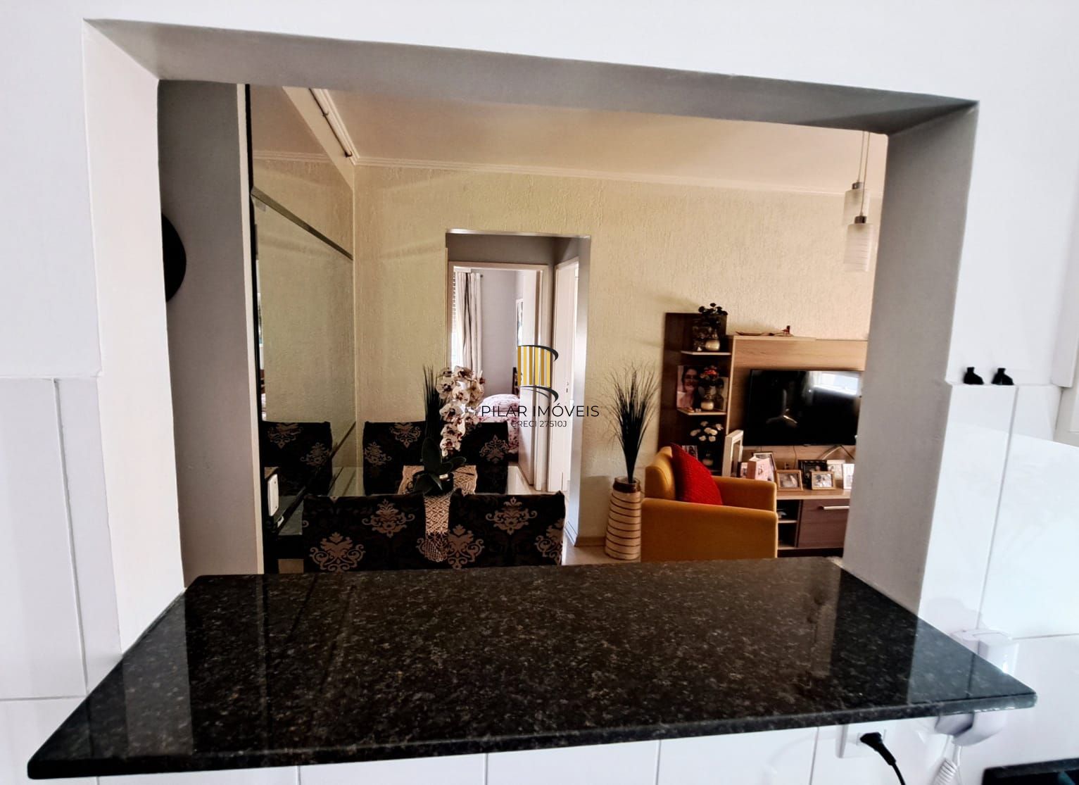 APTO 2 DORMITÓRIOS PROX. CLUBE GERALDO SANTANA