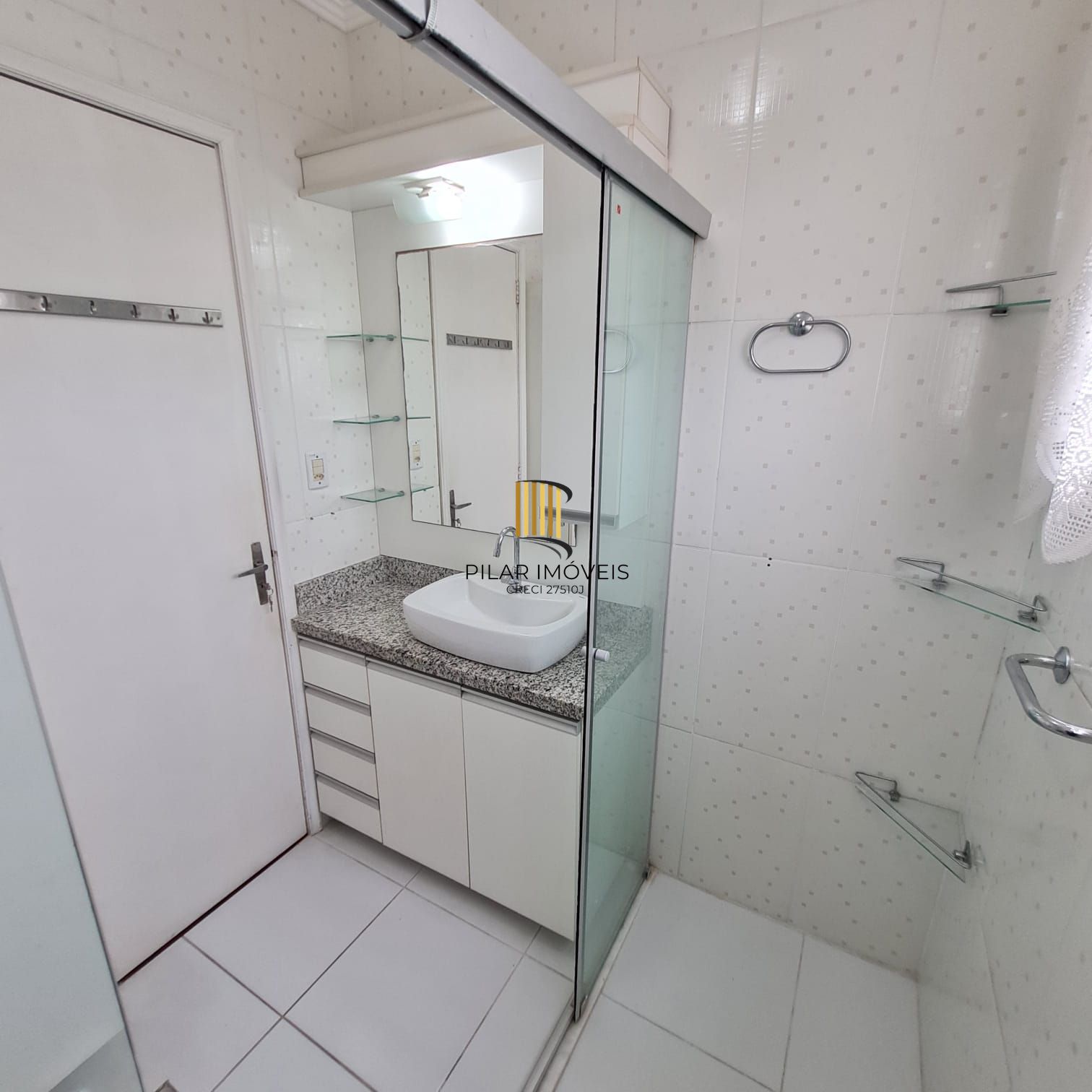 AMPLO APTO 2 DORMITÓRIOS COM 02 BOX