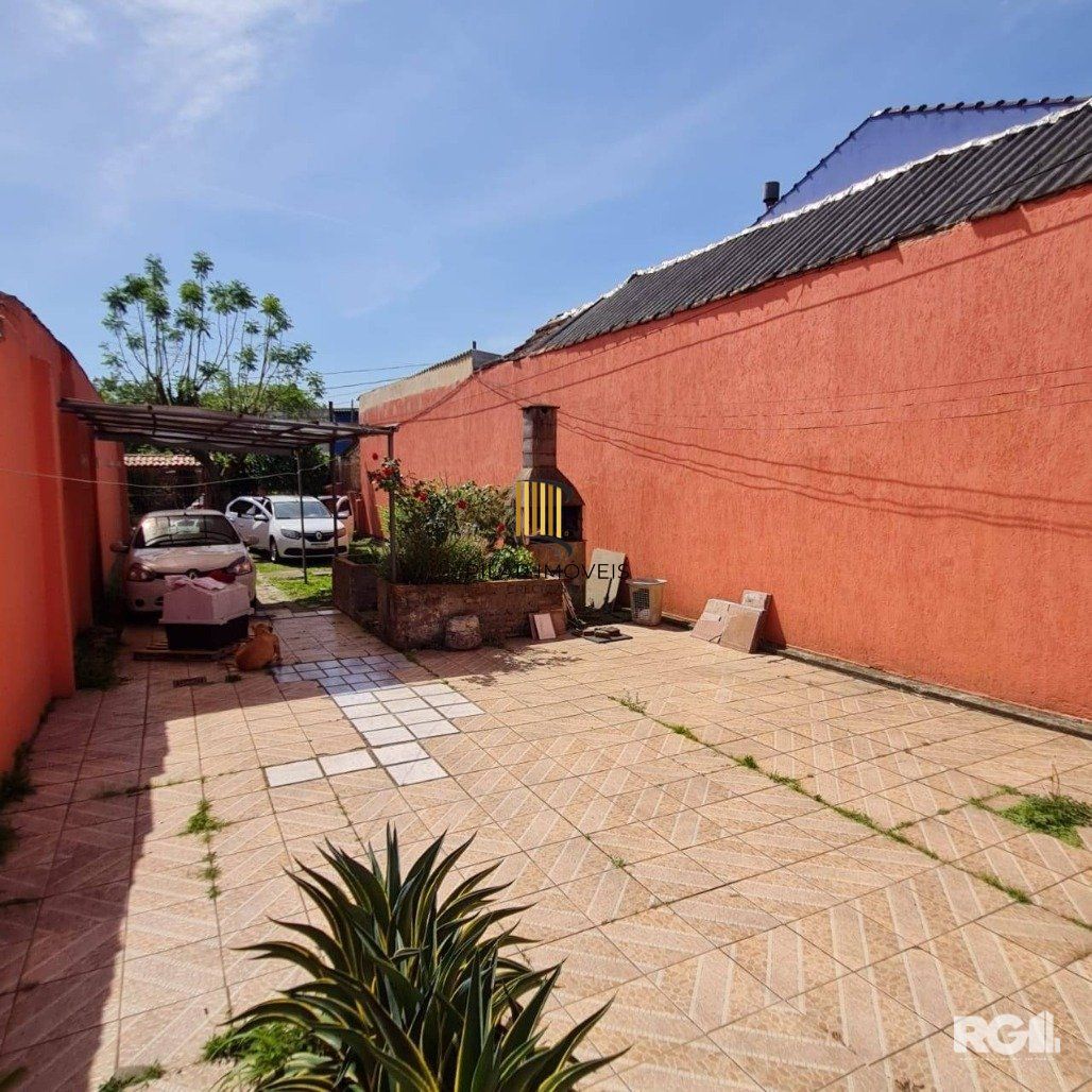 Casa 4 dormitórios no bairro Vila João Pessoa