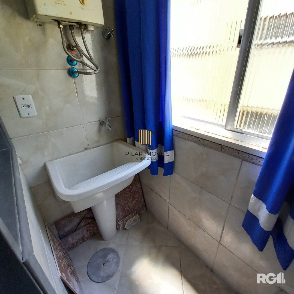 APTO 02 QUARTOS NA RUA BARÃO DO AMAZONAS