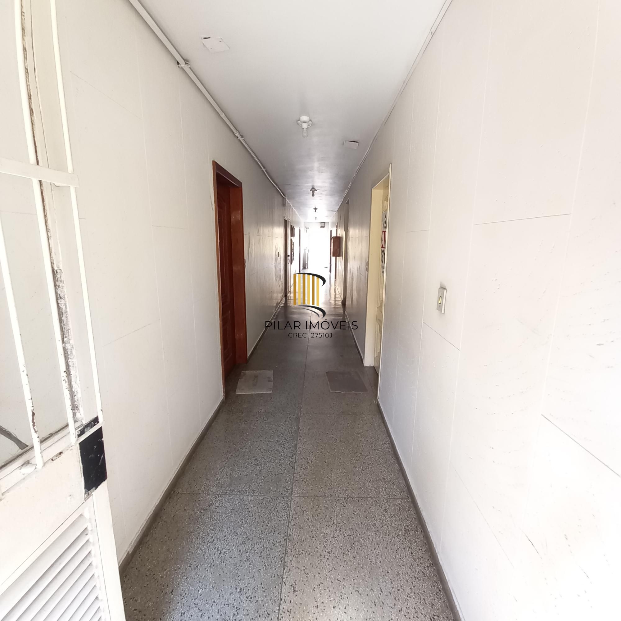 APTO TÉRREO COM PATIO PRIVATIVO 03 QUARTOS