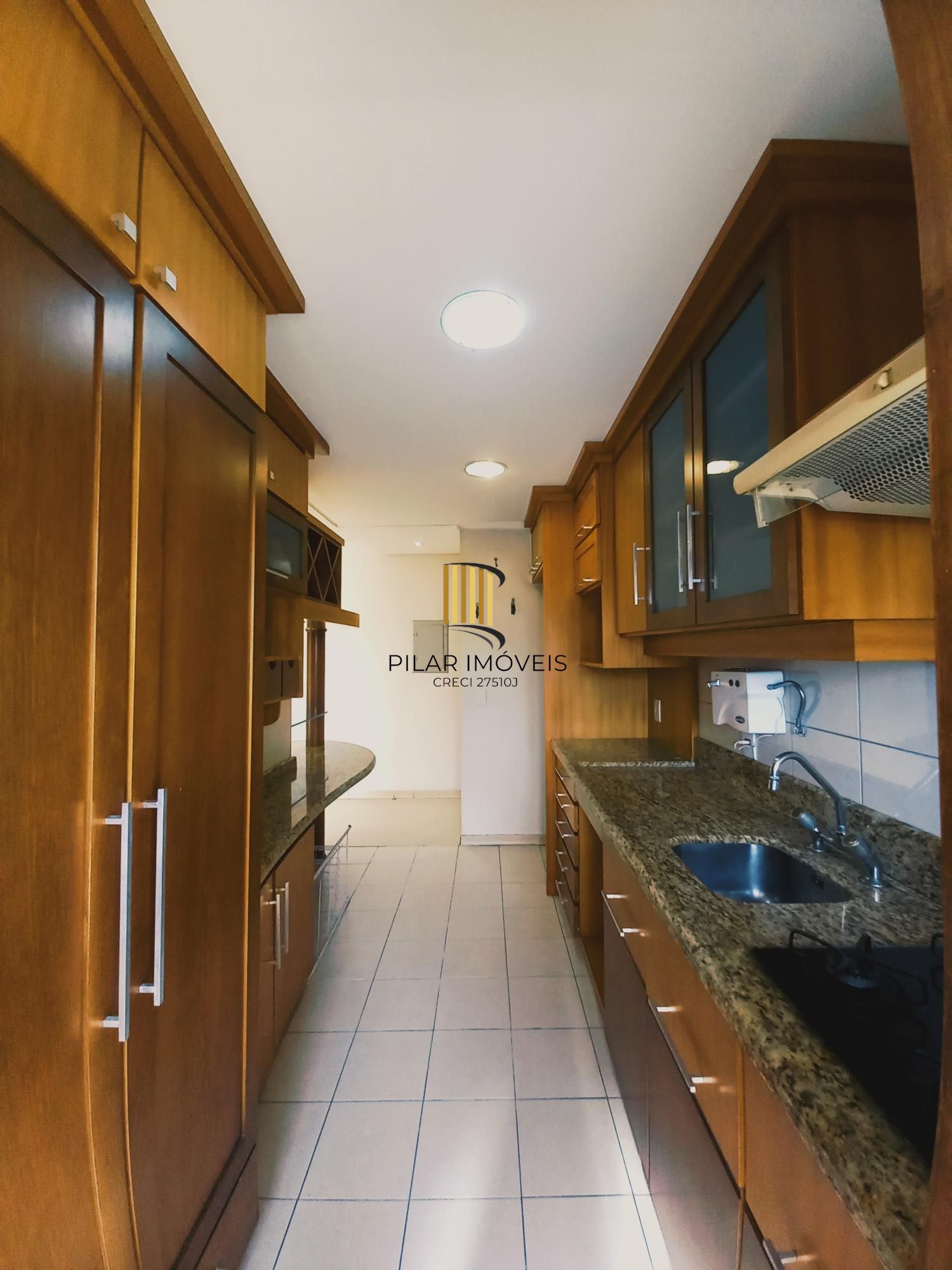 APARTAMENTO BAIRRO SANTANA COM 2 QUARTOS 2 GARAGENS