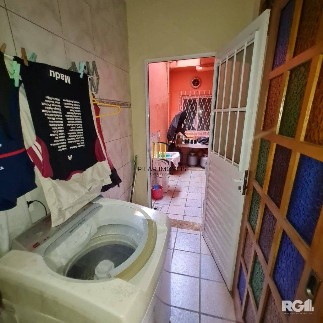 Casa 4 dormitórios no bairro Vila João Pessoa