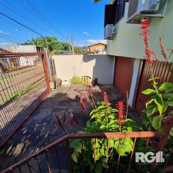 Casa 4 dormitórios no bairro Partenon