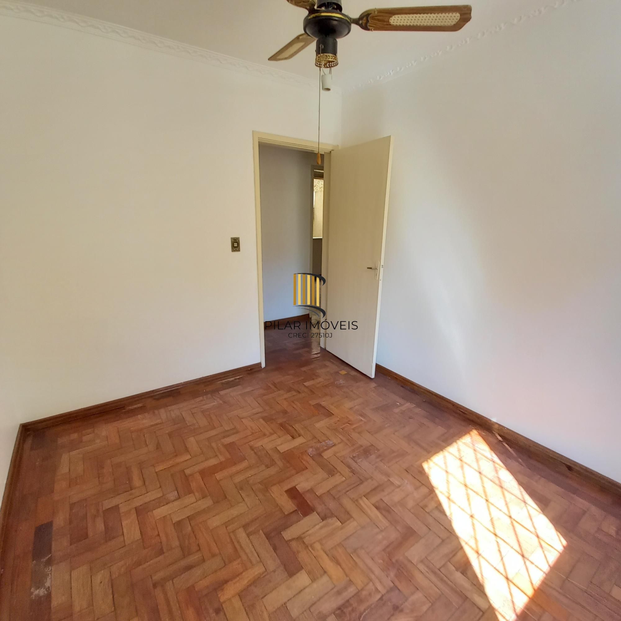 APTO TÉRREO COM PATIO PRIVATIVO 03 QUARTOS