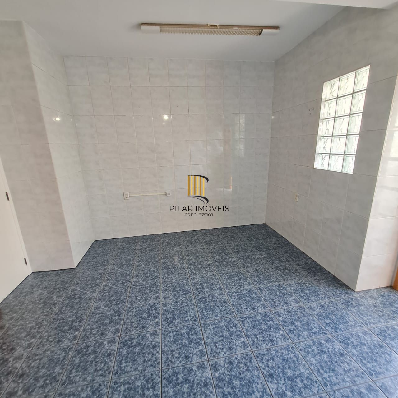 APARTAMENTO 03 DORMITÓRIOS DE FRENTE BAIRRO PETROPOLIS