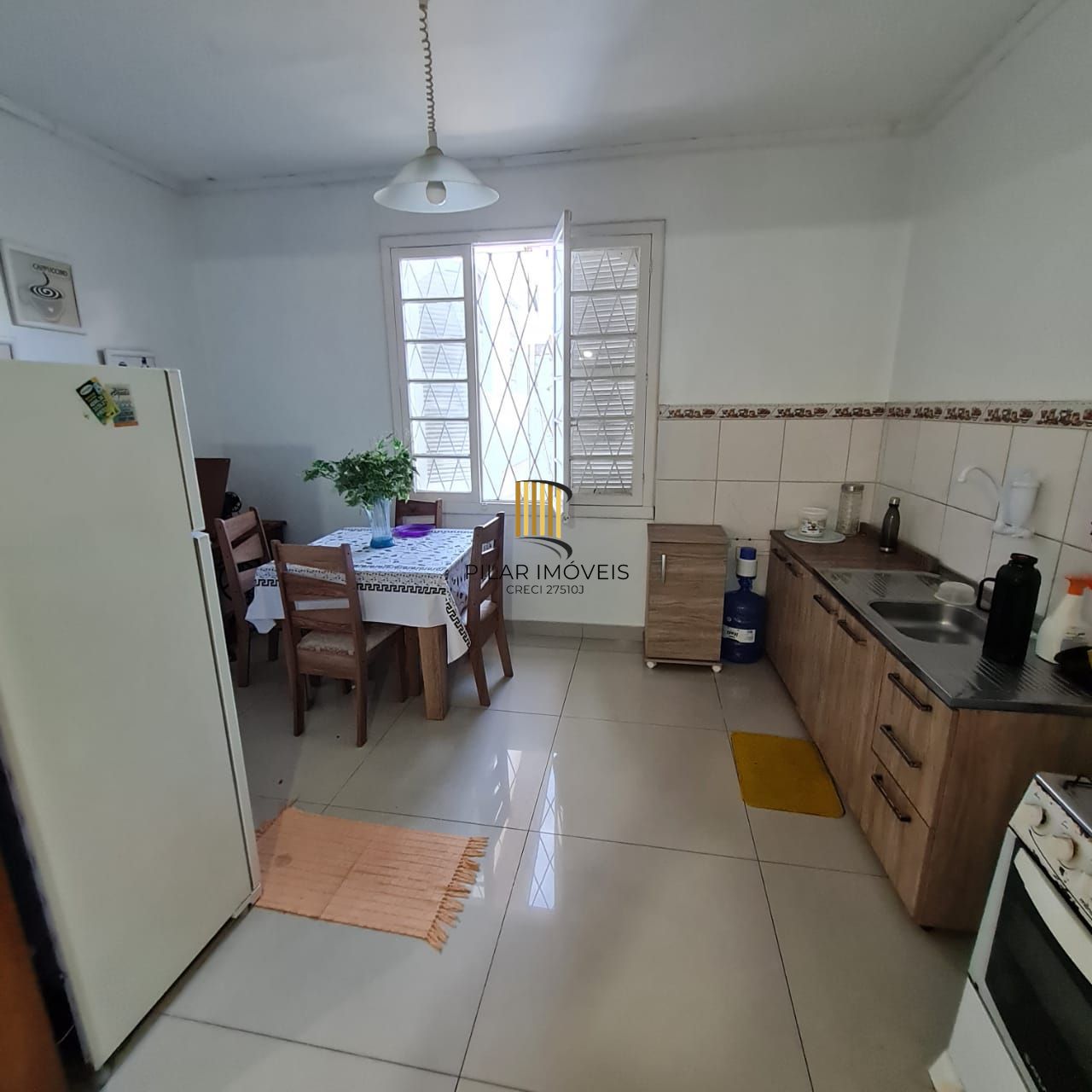 RESIDÊNCIA - RUA PAISSANDU - BAIRRO PARTENON