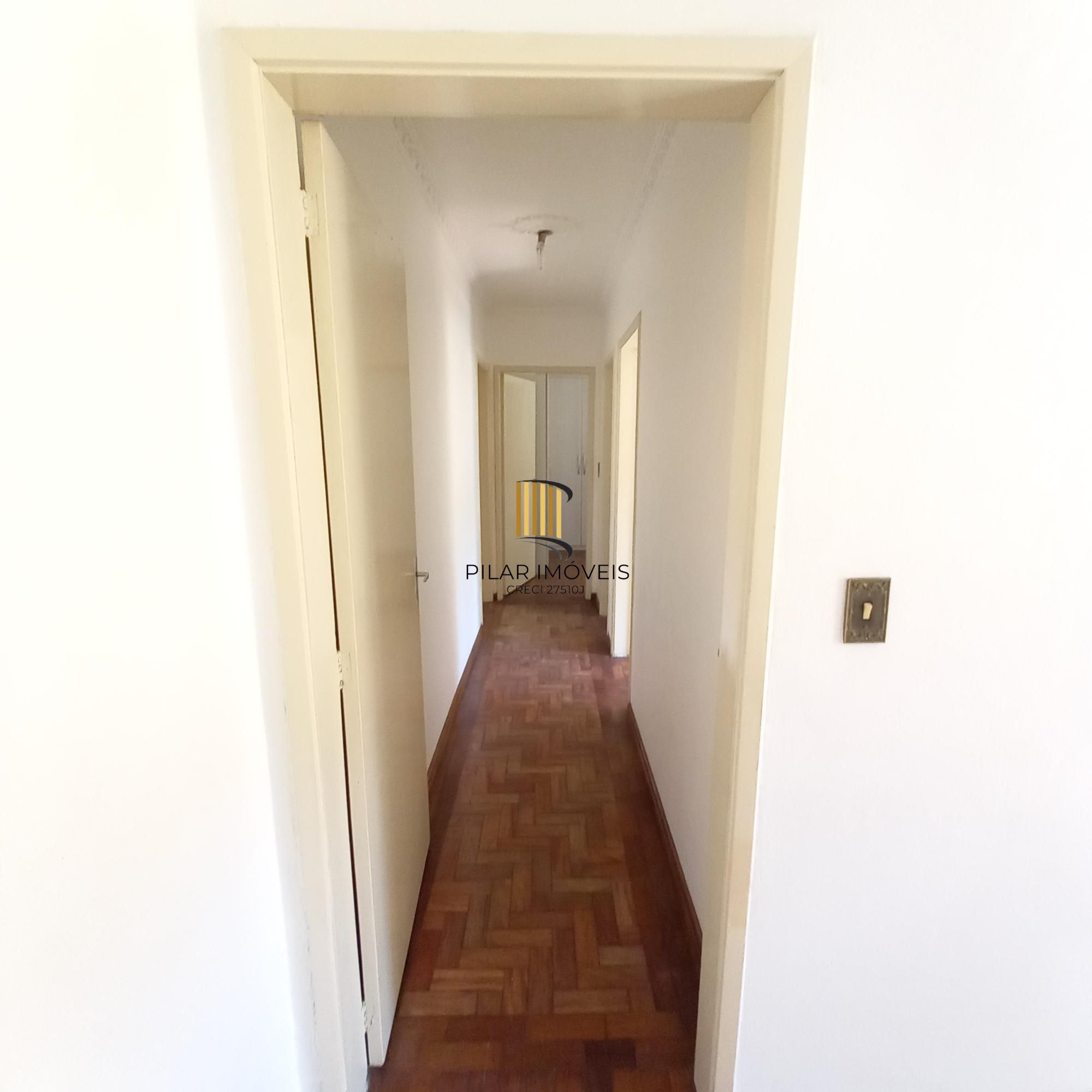 APTO TÉRREO COM PATIO PRIVATIVO 03 QUARTOS