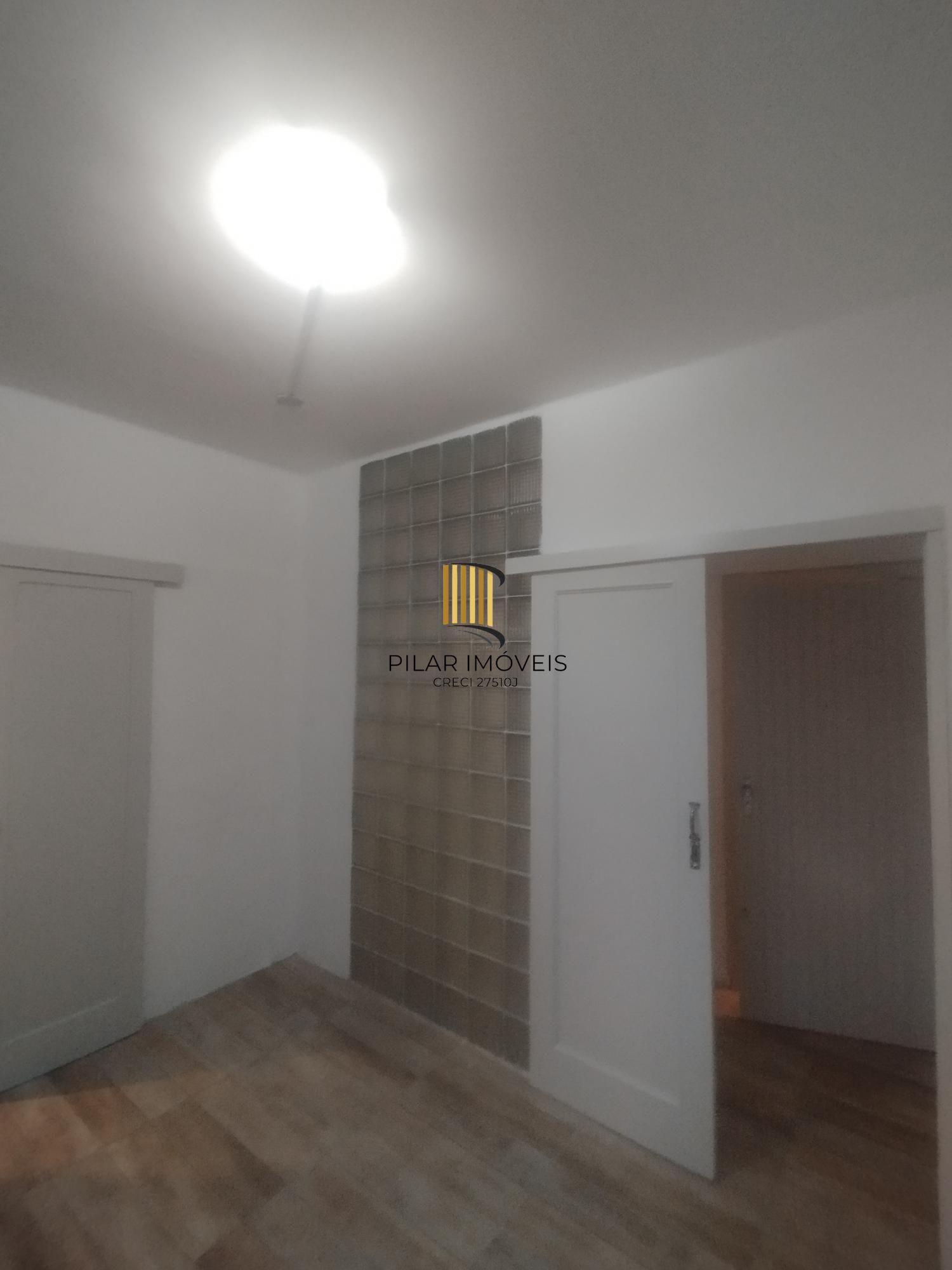 Sala Comercial 1 dormitório no bairro Centro Histórico