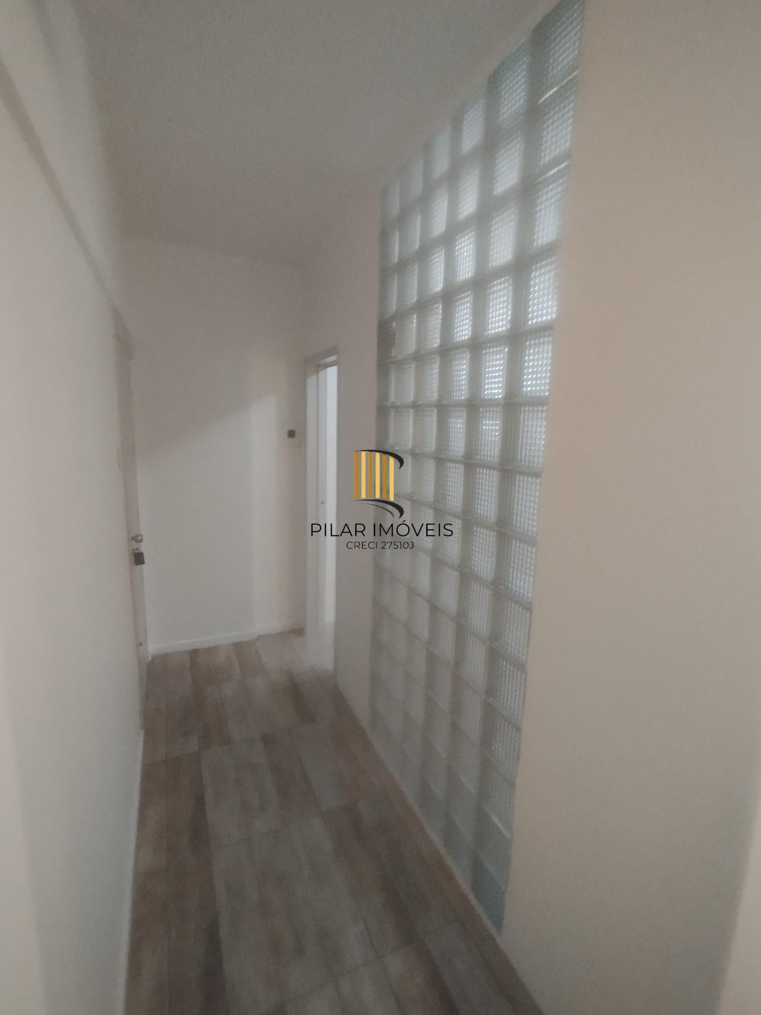 Sala Comercial 1 dormitório no bairro Centro Histórico