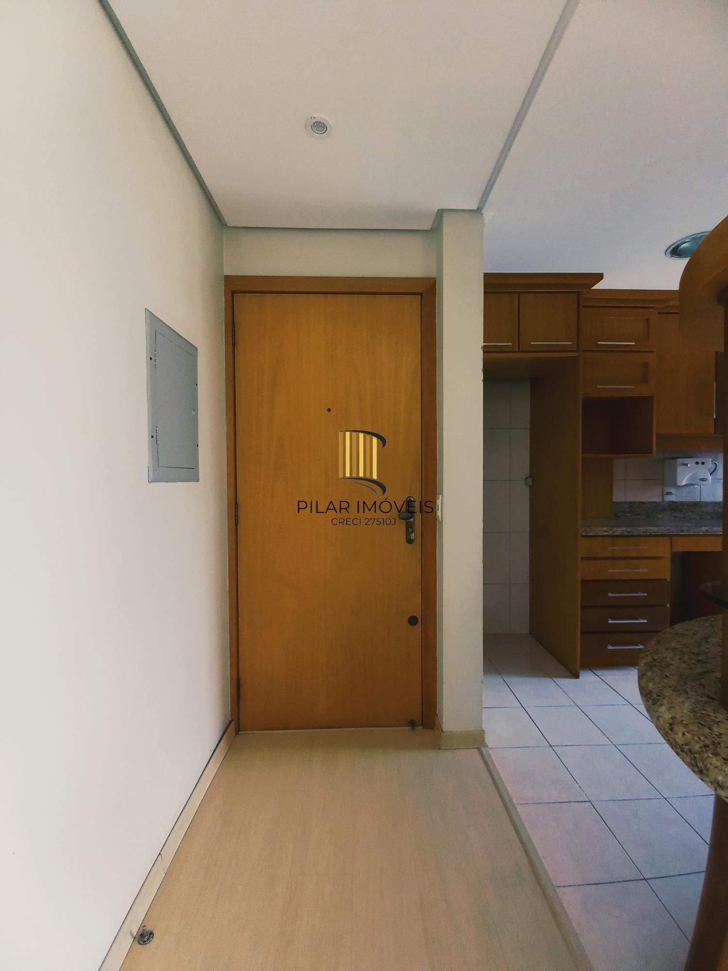 APARTAMENTO BAIRRO SANTANA COM 2 QUARTOS 2 GARAGENS