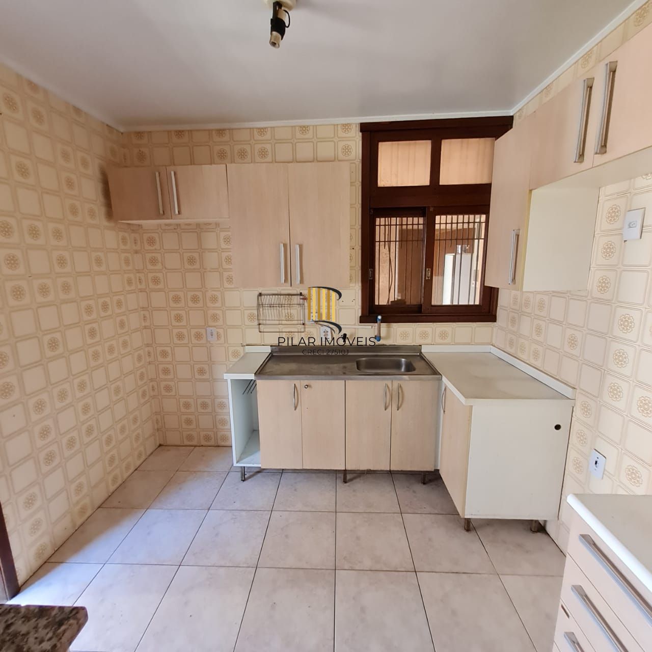 CASA PRÓXIMO PUC/RS E TERCEIRA PERIMETRAL