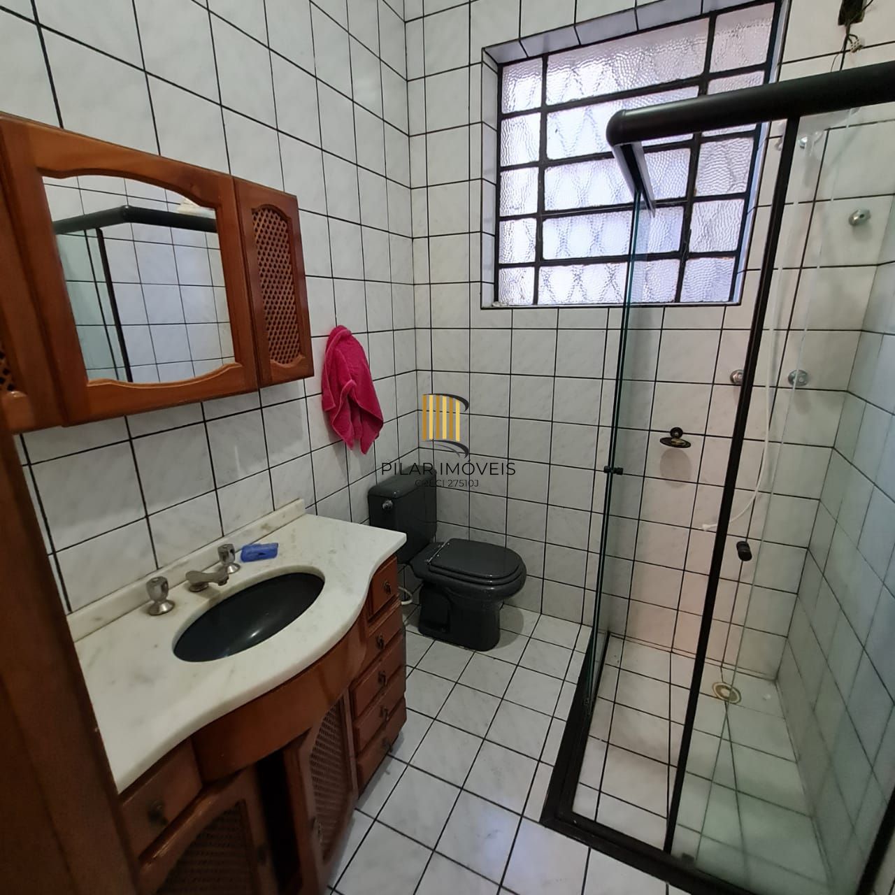 Casa 4 dormitórios no bairro Medianeira