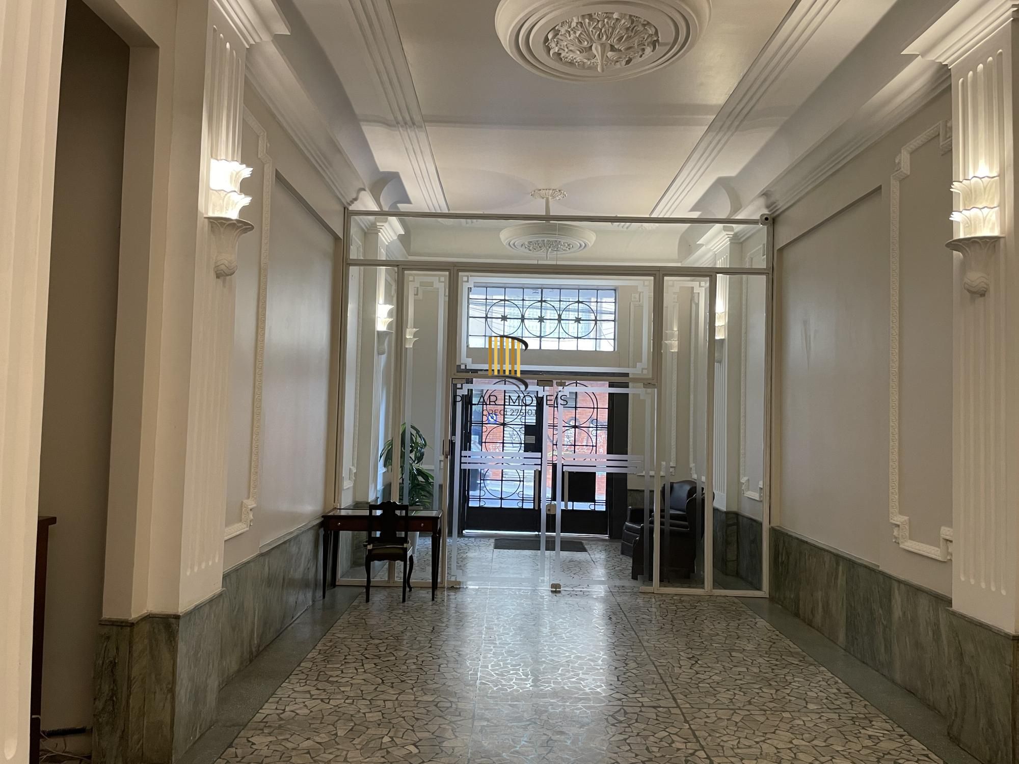 Apartamento 2 dormitórios no bairro Floresta