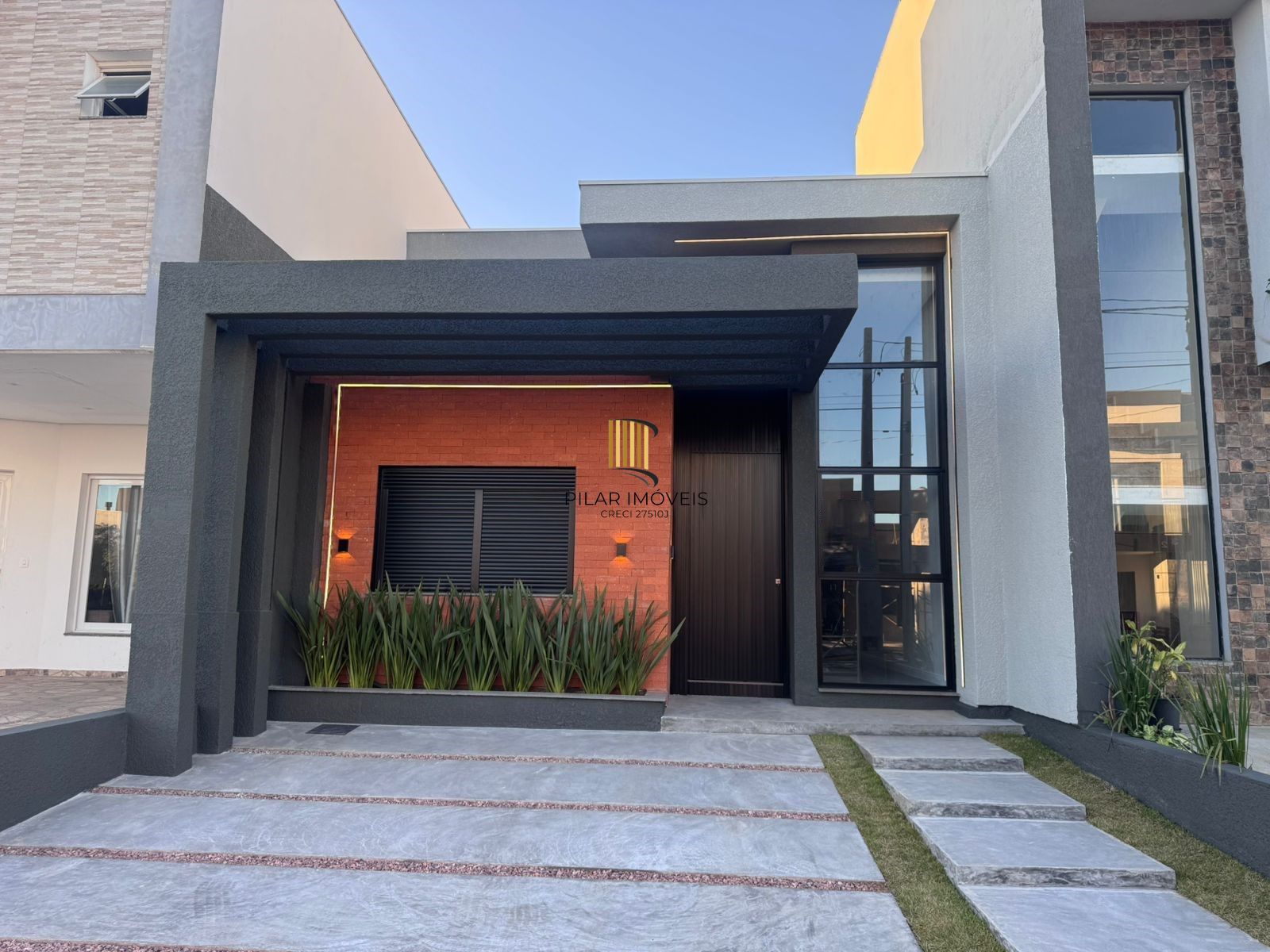 Casa de Condomínio 3 dormitórios no bairro Parque da Matriz