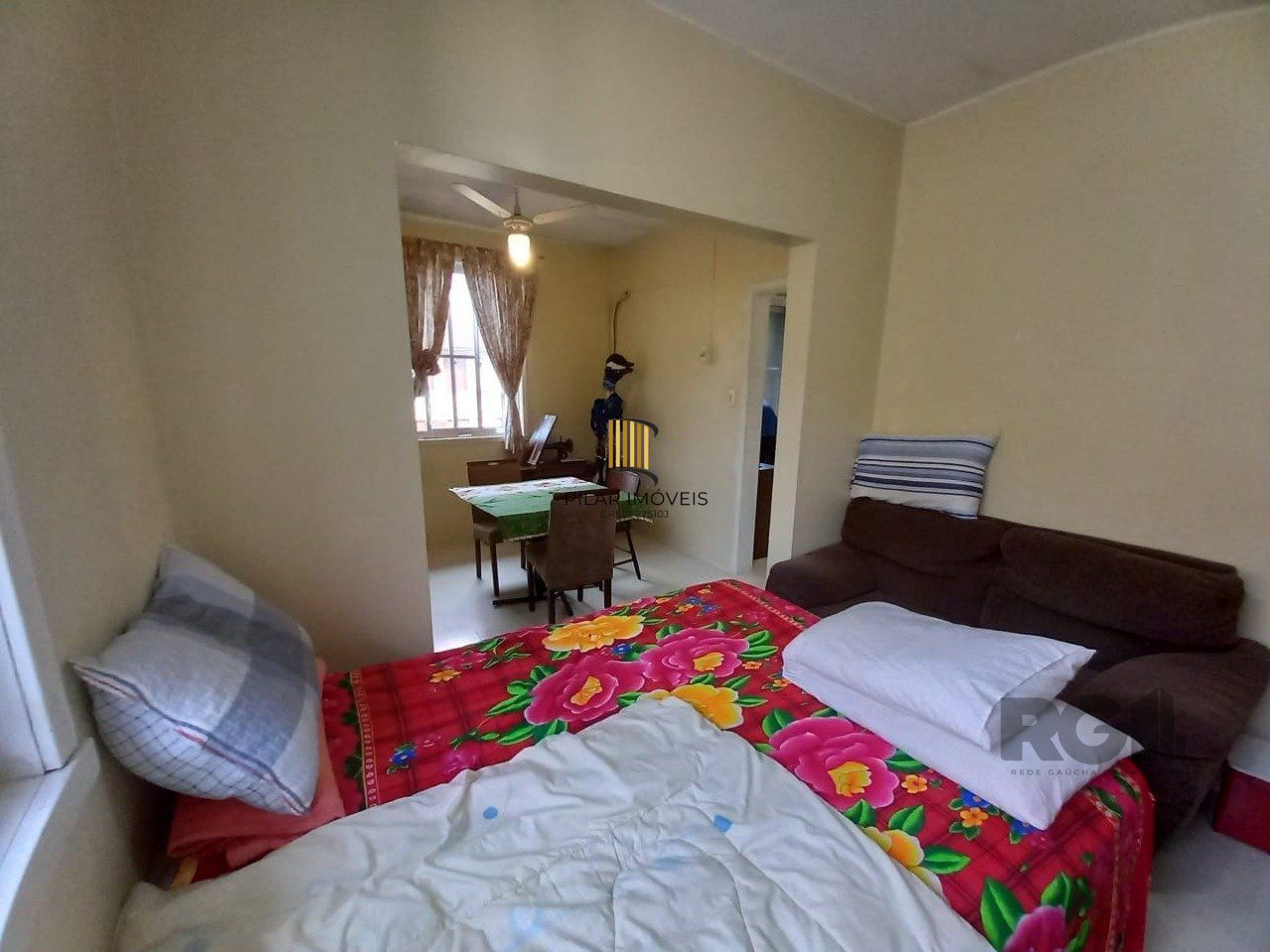 Apartamento 3 dormitórios com casa nos fundos