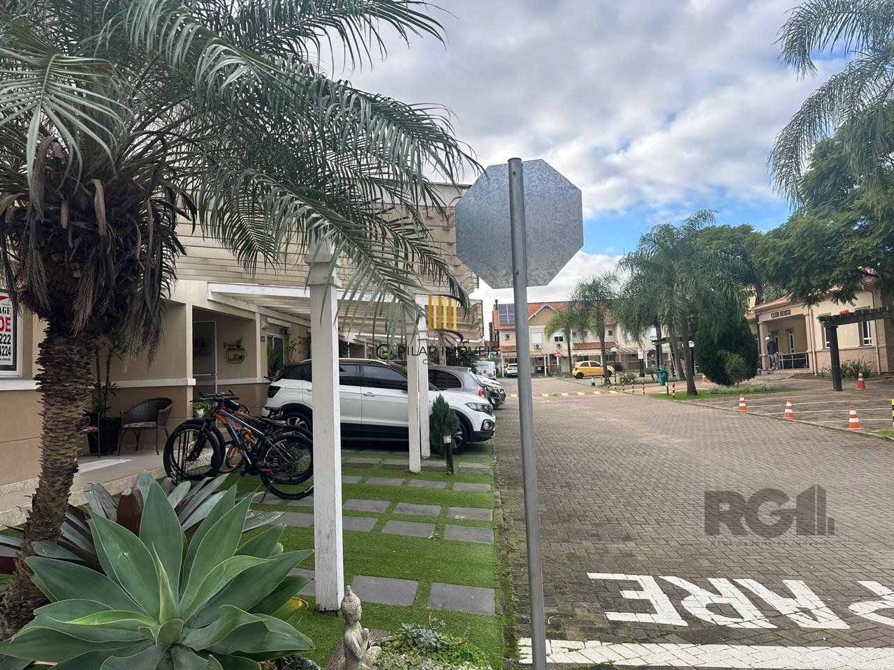 Casa Condominio 3 Dormitório(s) Bairro Ecoville