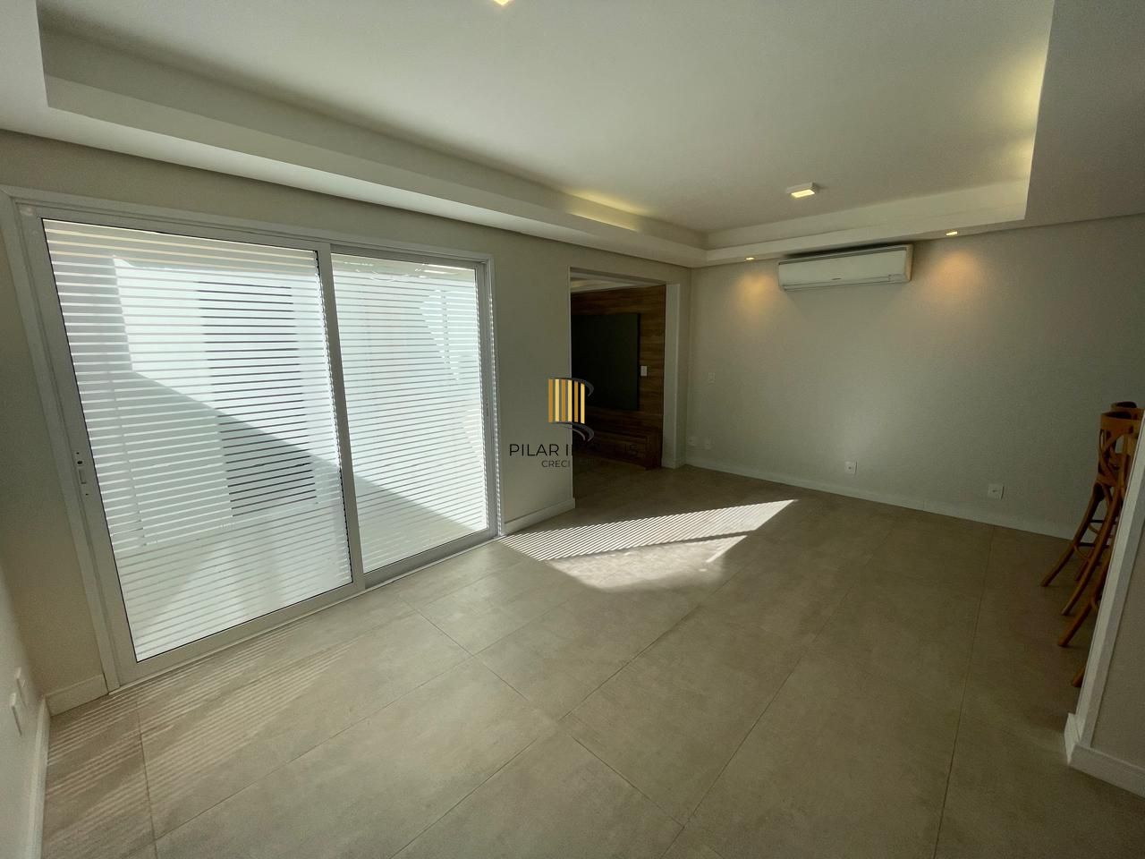 Casa de Condomínio 3 dormitórios no bairro Sarandi