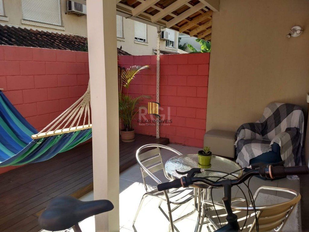 Casa de Condomínio 3 dormitórios no bairro Sarandi