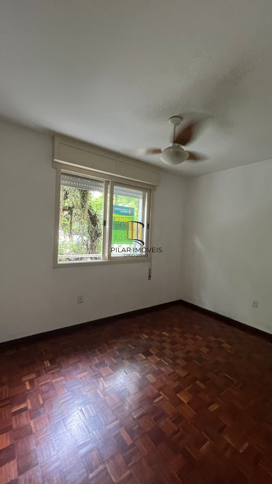 Apartamento 2 dormitórios com Dep. de Empregada