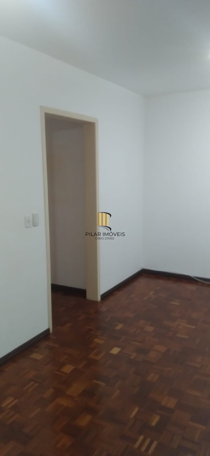 Apartamento 2 dormitórios com Dep. de Empregada