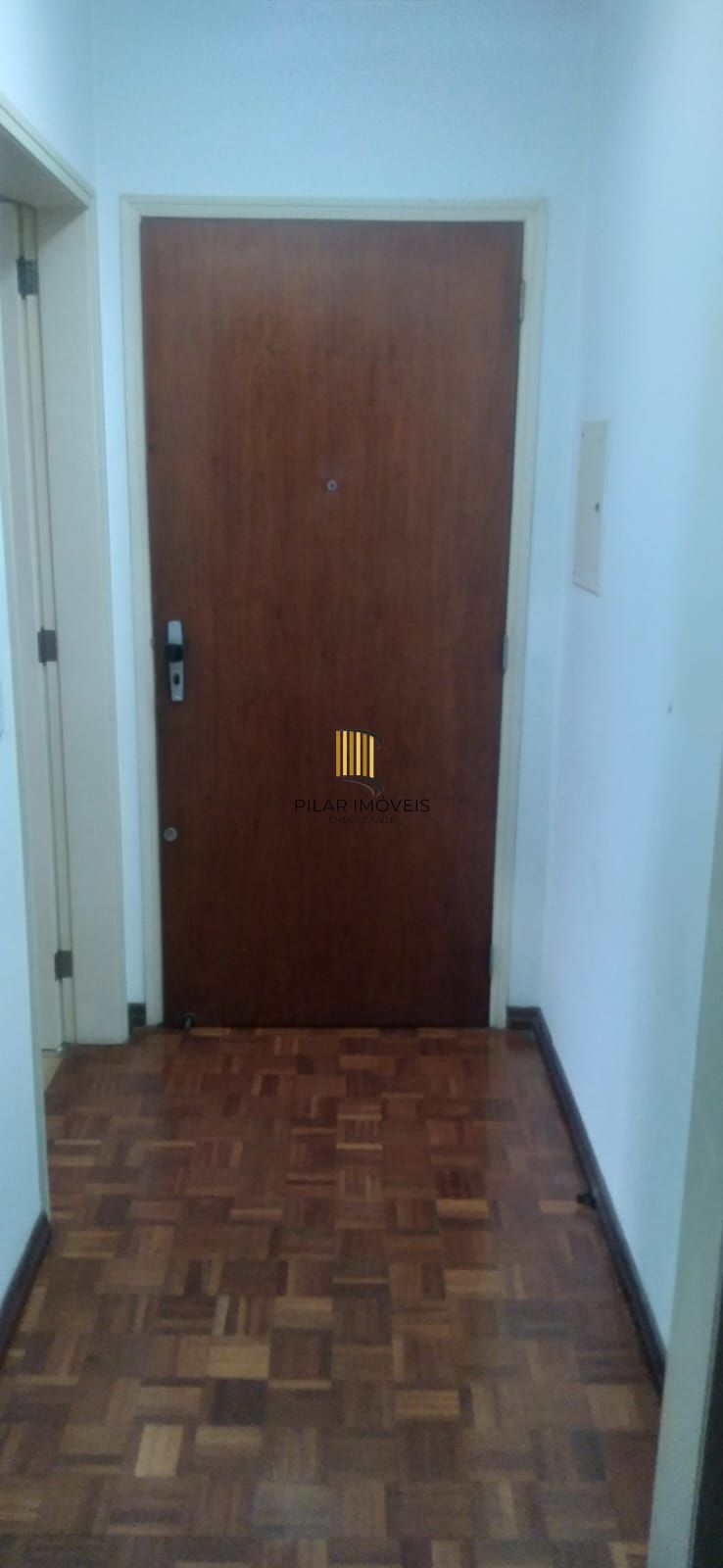 Apartamento 2 dormitórios com Dep. de Empregada