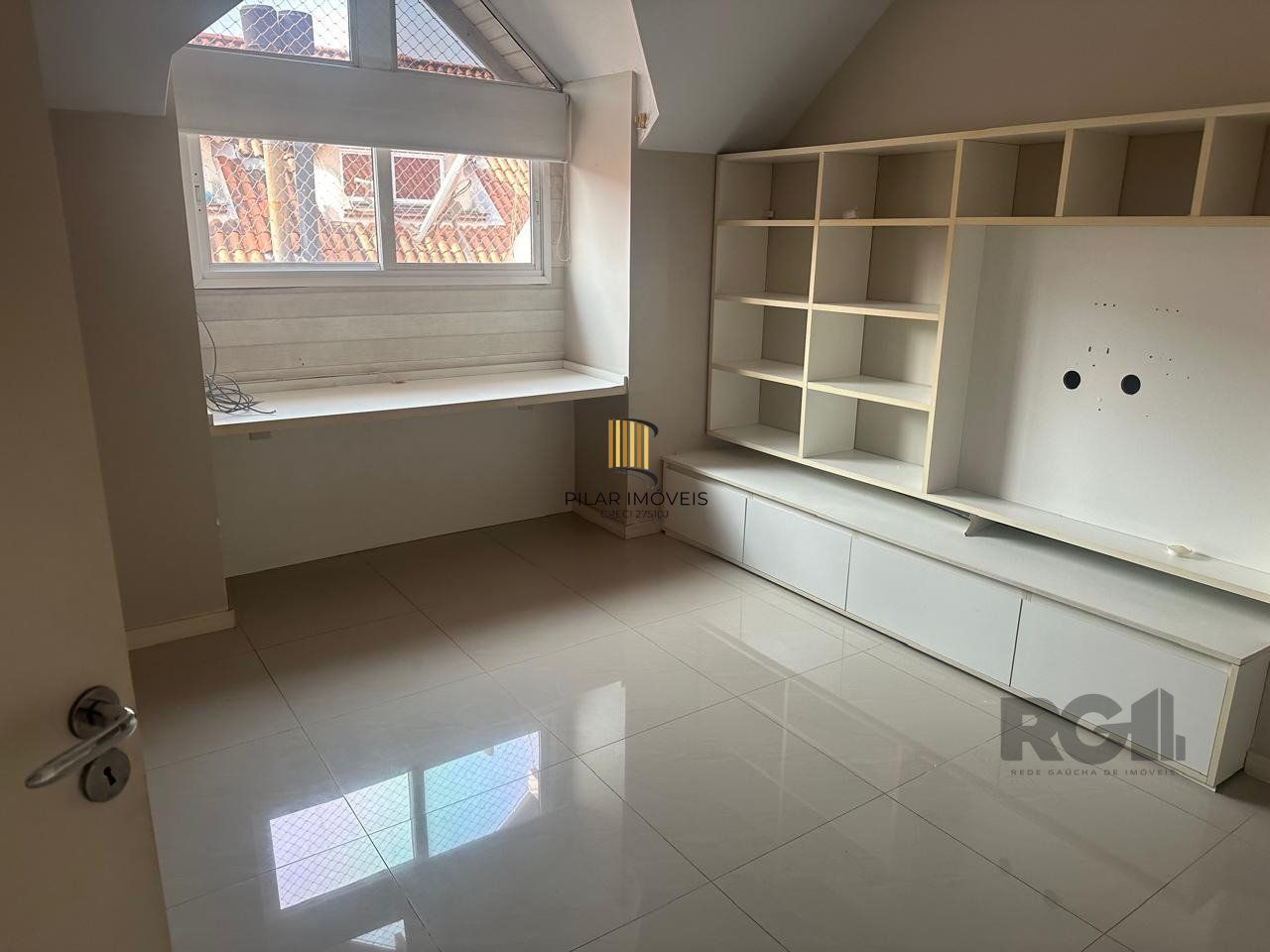 Casa condominio para Venda - 157m², 3 dormitórios, sendo 1 suites, 2 vagas - Sarandi