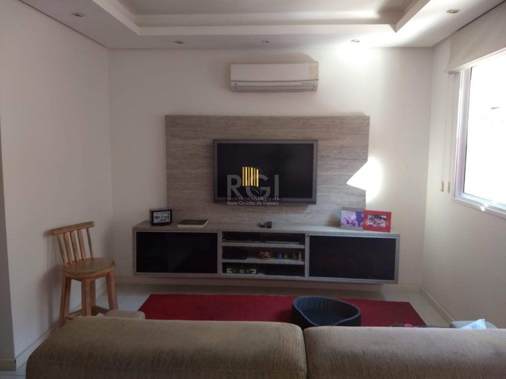 Casa de Condomínio 3 dormitórios no bairro Sarandi