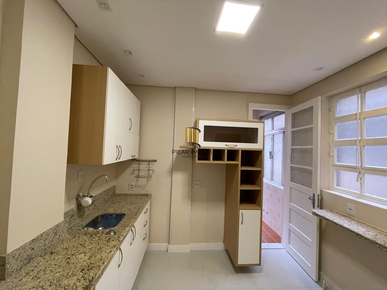 Apartamento 3 dormitórios no bairro Floresta