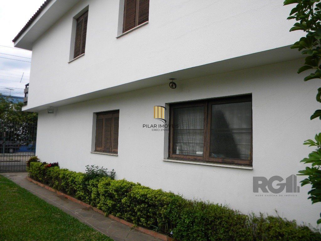 Casa 4 dormitórios no bairro Jardim Itu