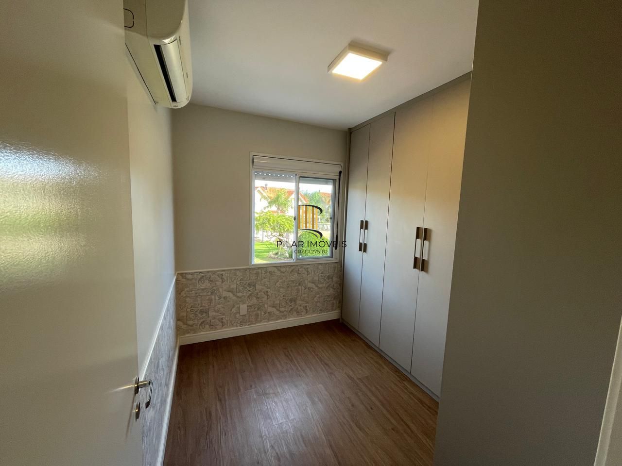 Casa de Condomínio 3 dormitórios no bairro Sarandi