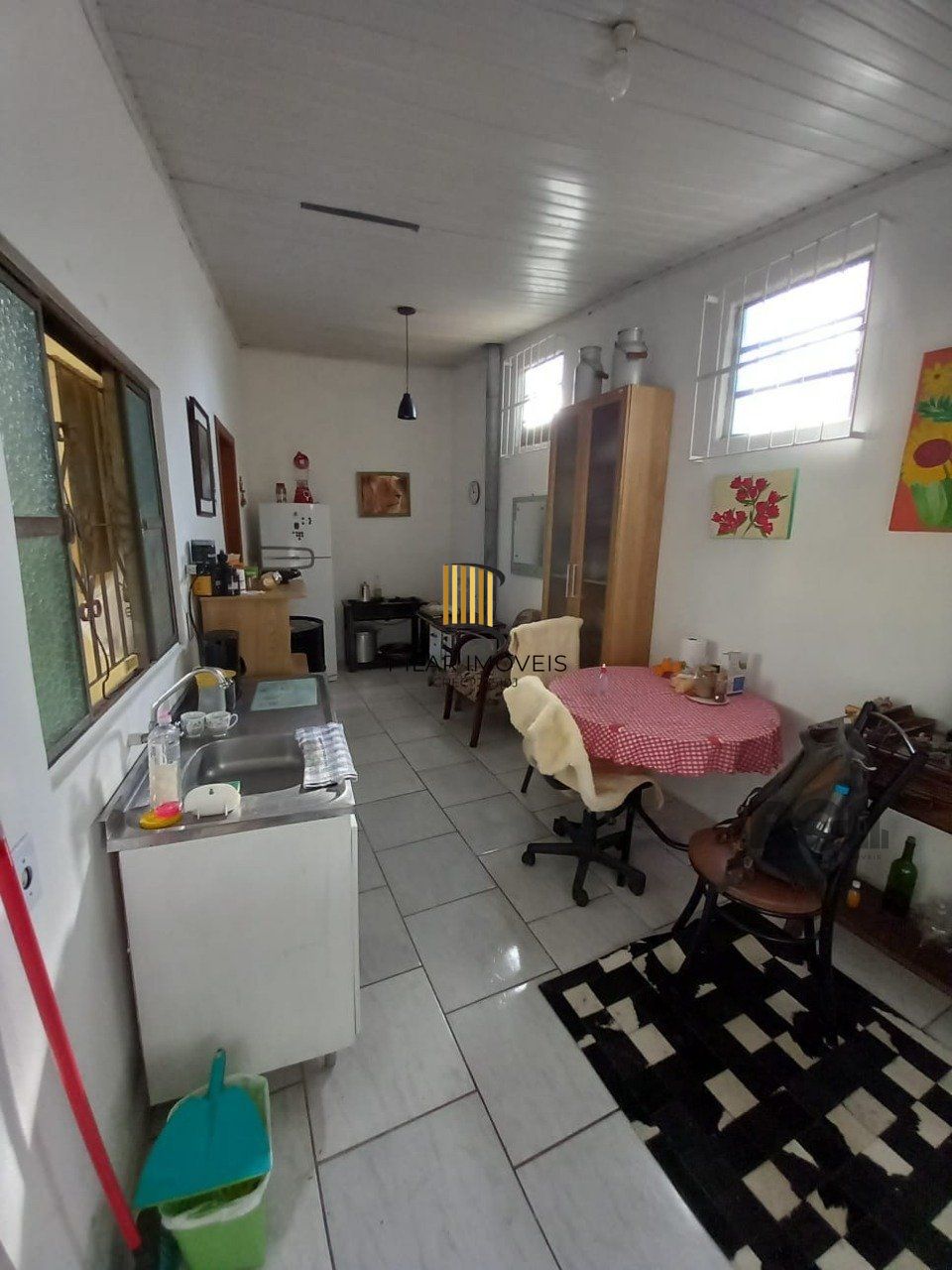 Apartamento 3 dormitórios com casa nos fundos