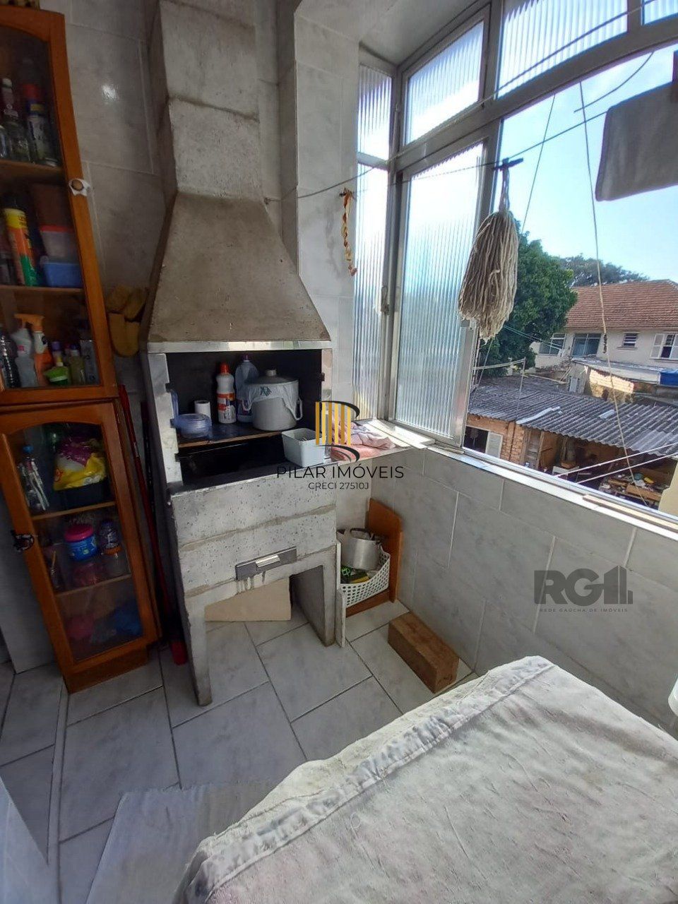 Apartamento 3 dormitórios com casa nos fundos