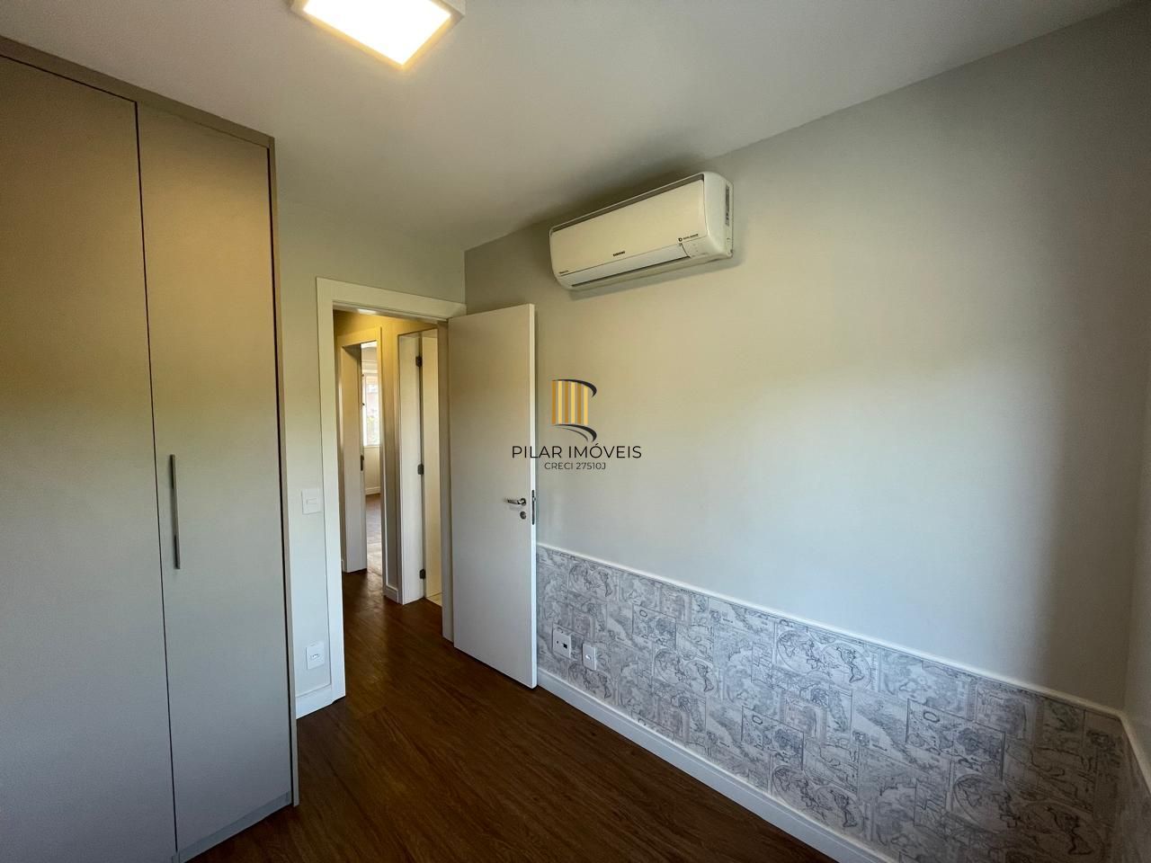 Casa de Condomínio 3 dormitórios no bairro Sarandi