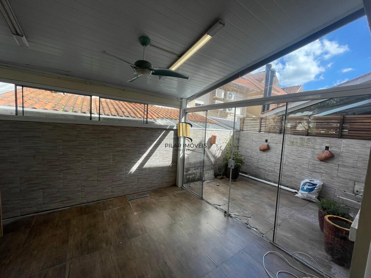 Casa condominio para Venda - 157m², 3 dormitórios, sendo 1 suites, 2 vagas - Sarandi