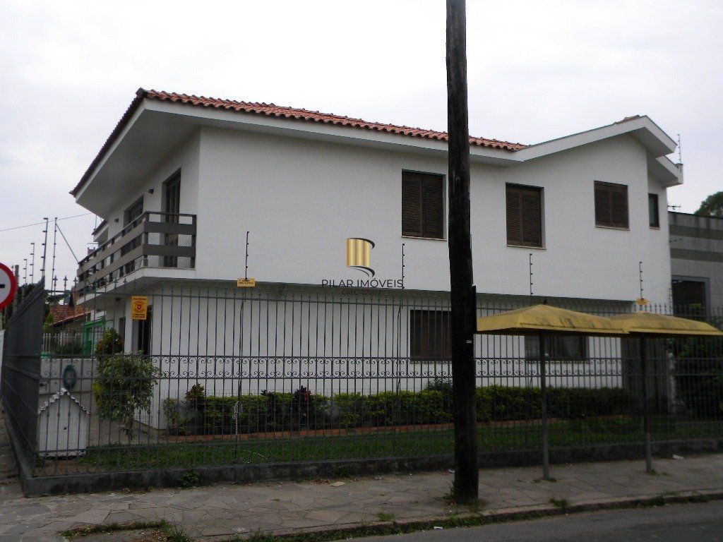 Casa 4 dormitórios no bairro Jardim Itu