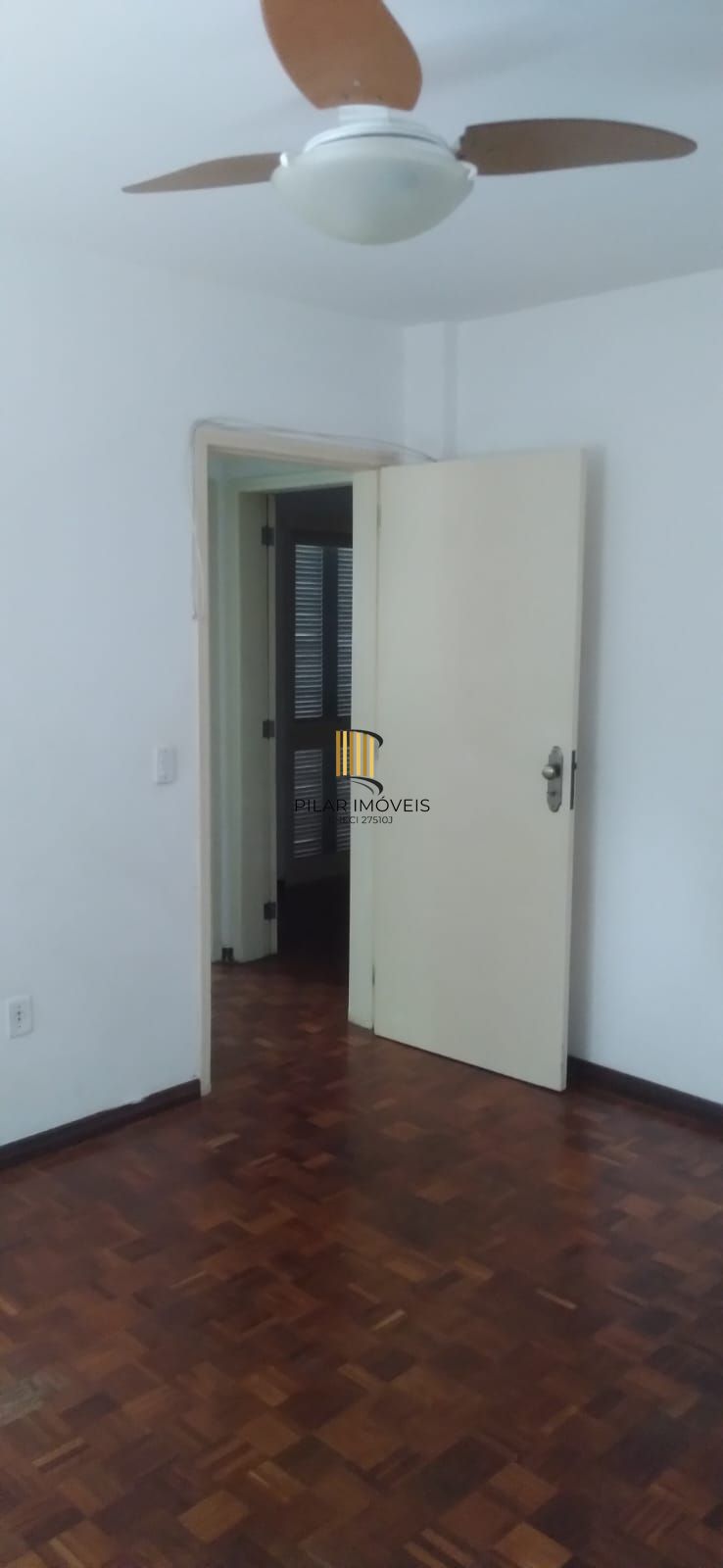Apartamento 2 dormitórios com Dep. de Empregada