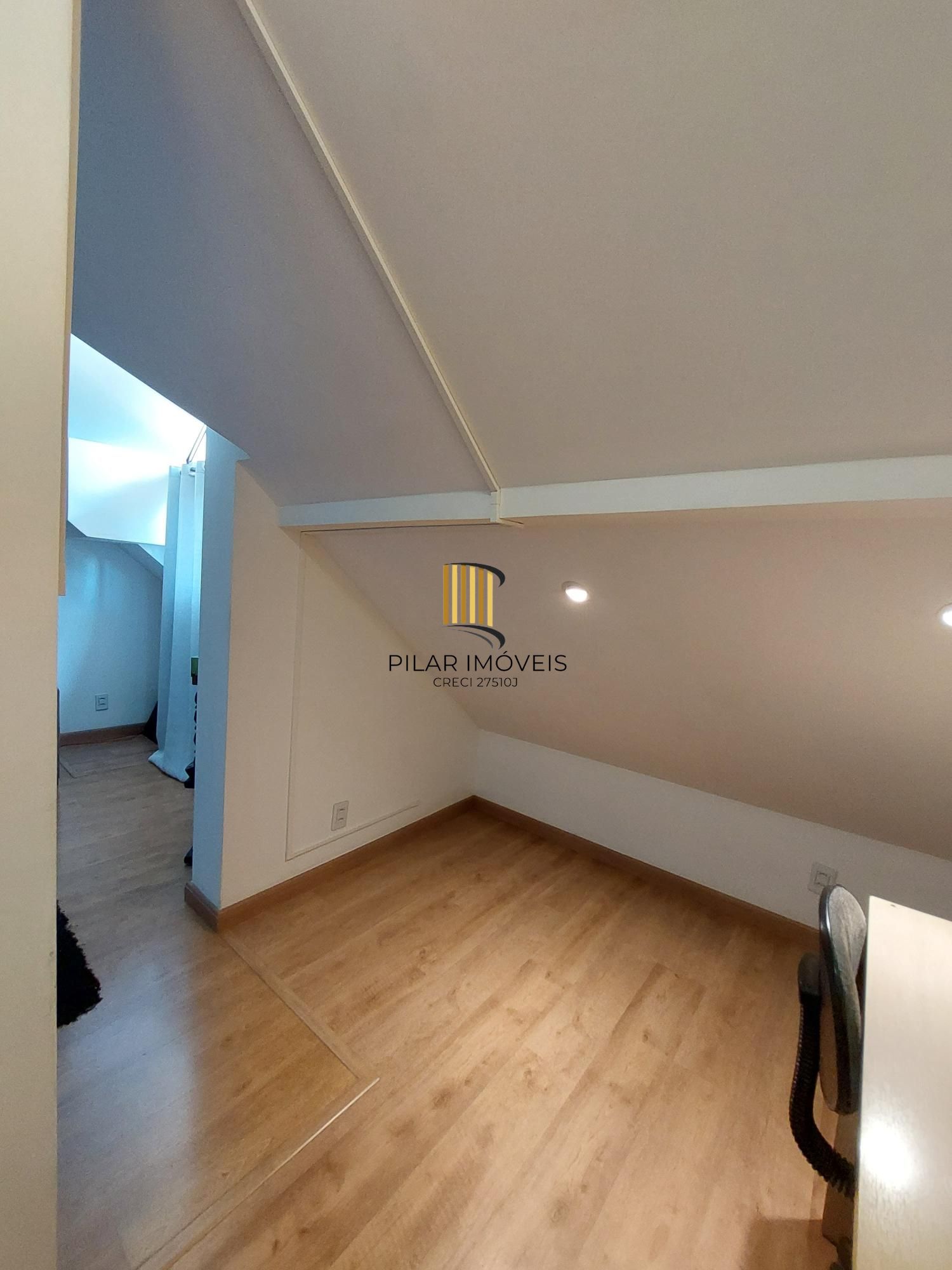 Casa de Condomínio 3 dormitórios no bairro Sarandi