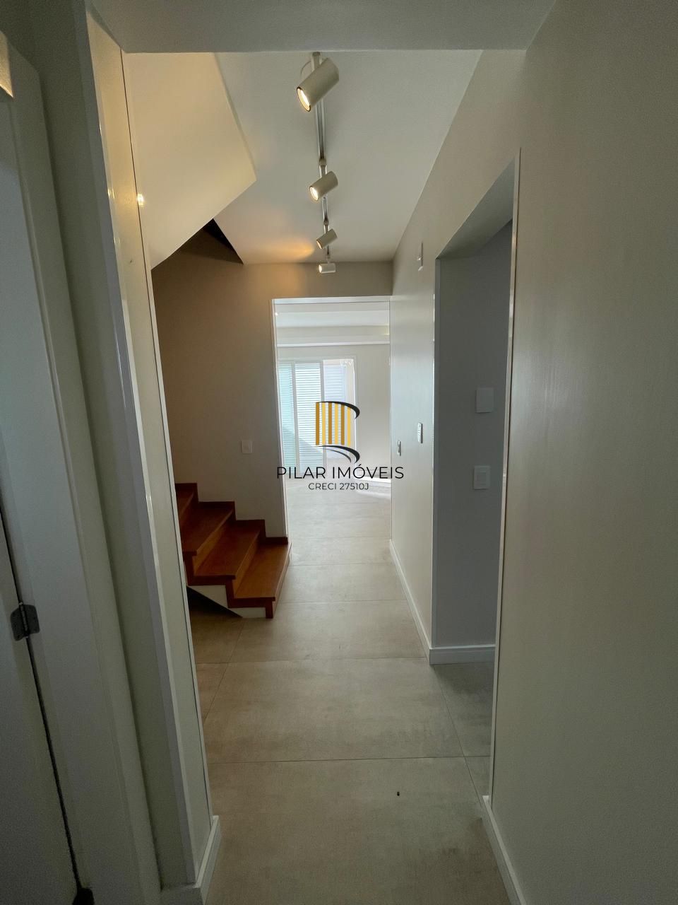 Casa de Condomínio 3 dormitórios no bairro Sarandi