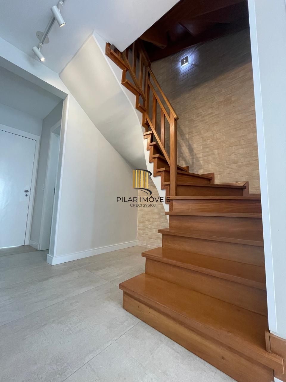 Casa de Condomínio 3 dormitórios no bairro Sarandi