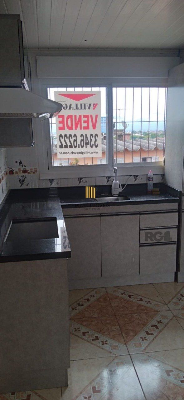 Apartamento 2 dormitórios com garagem fechada