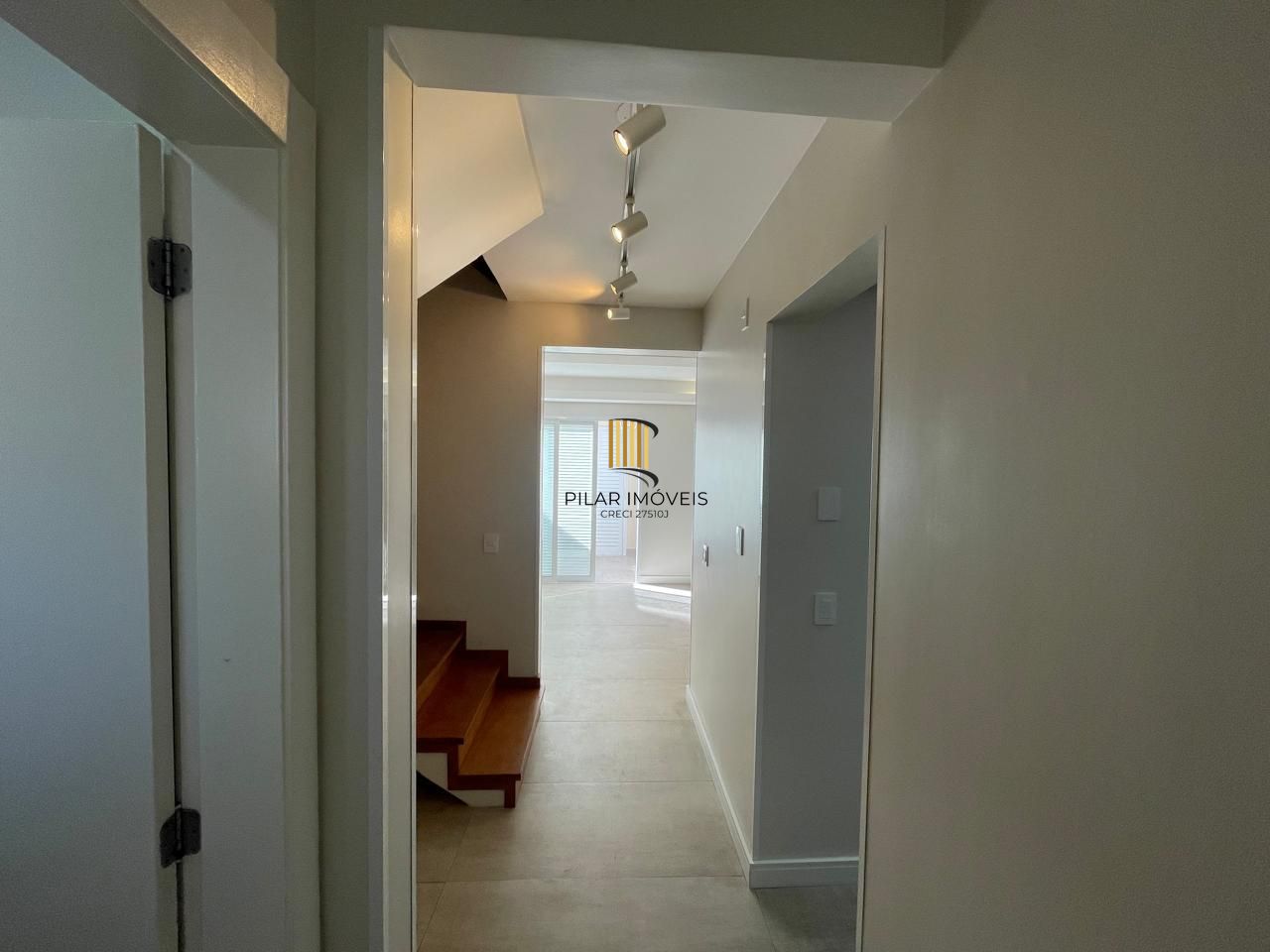 Casa de Condomínio 3 dormitórios no bairro Sarandi