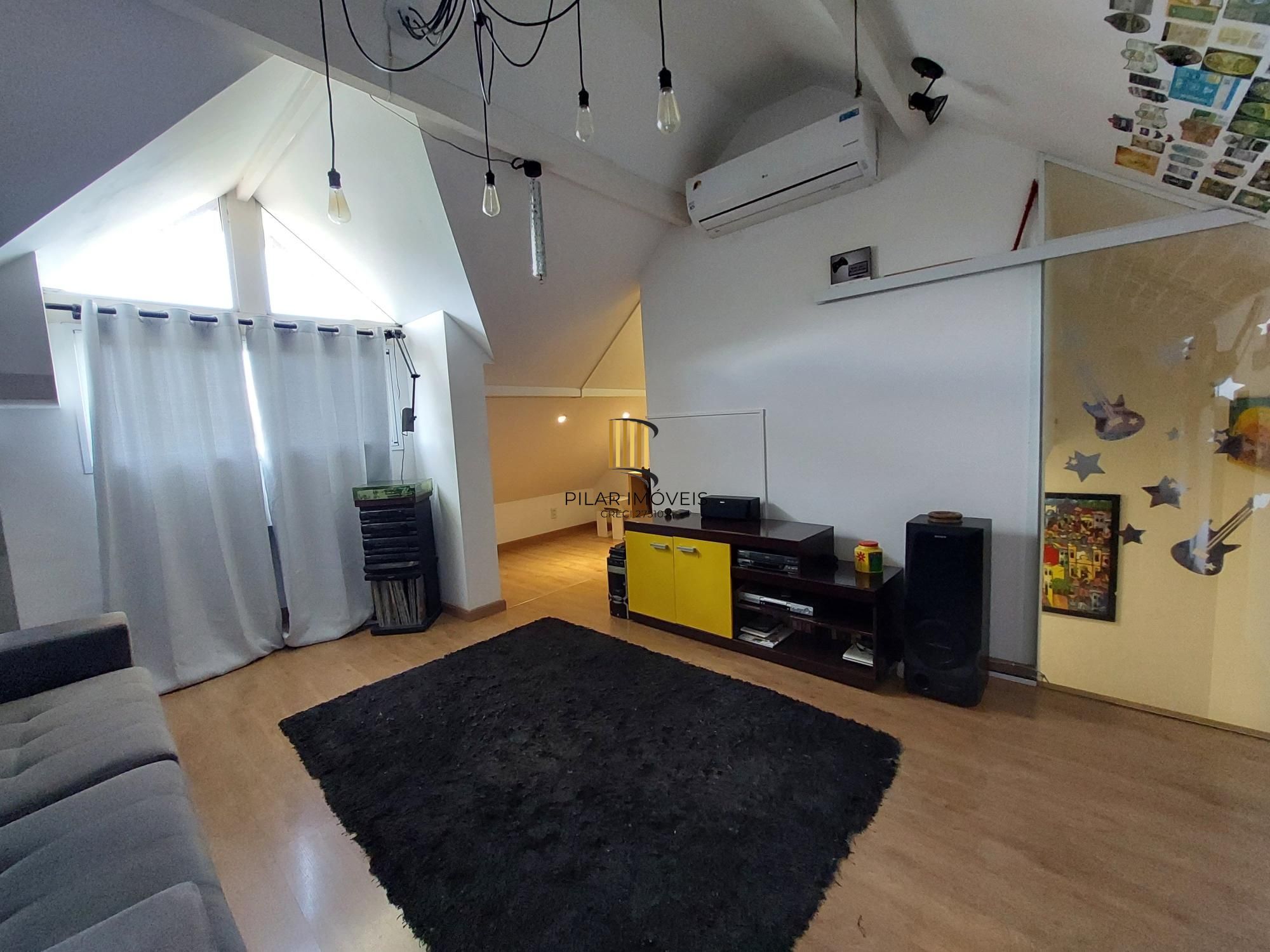 Casa de Condomínio 3 dormitórios no bairro Sarandi